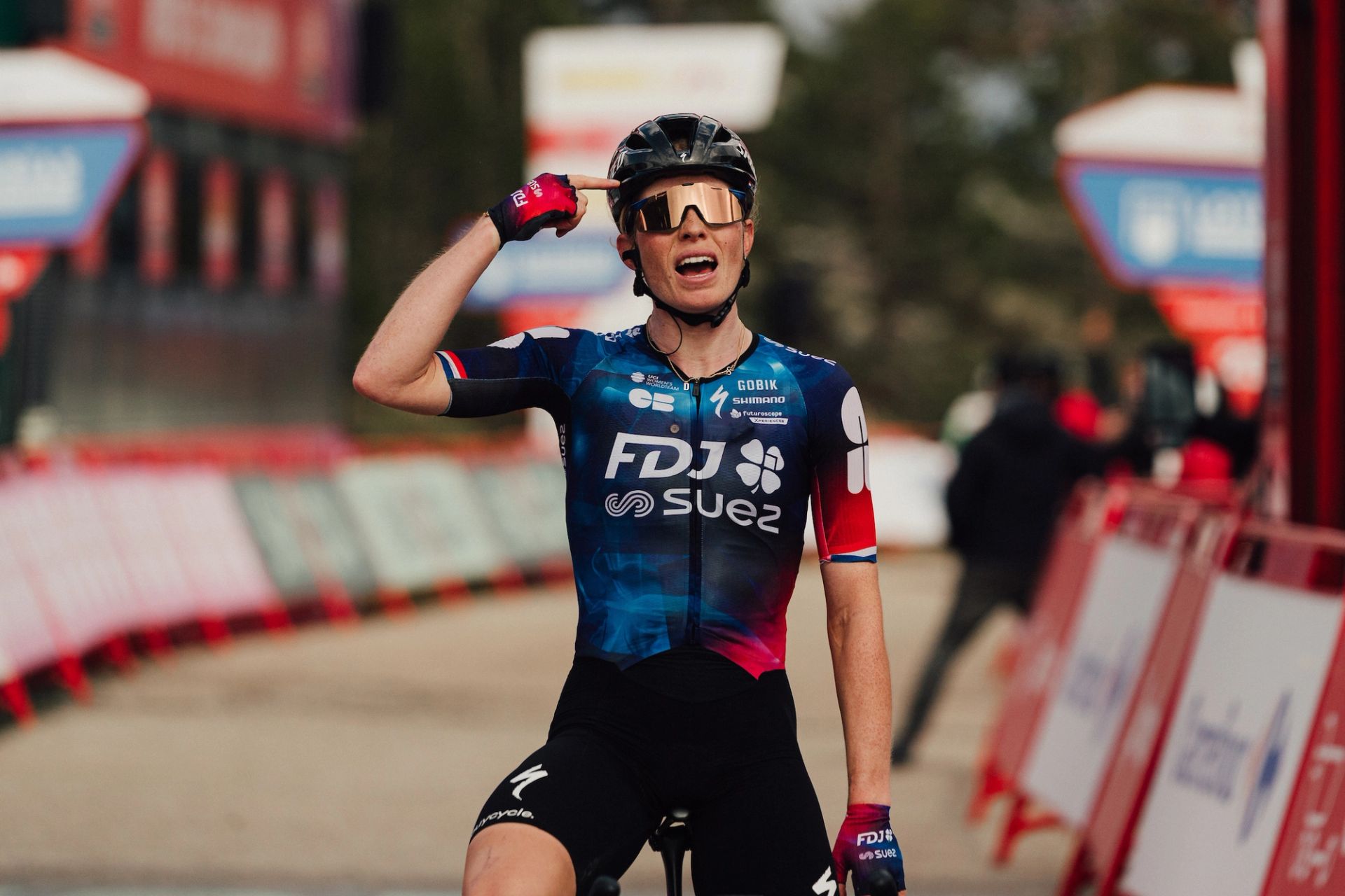 Demi Vollering defends Setmana Valenciana title with two stage wins and 1:02 overall margin
