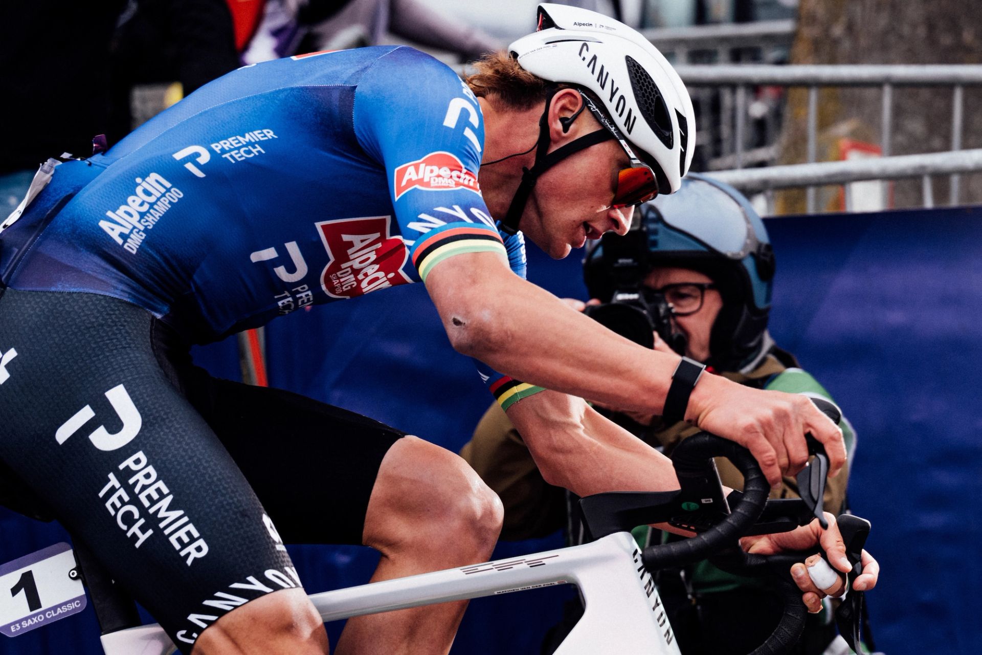 Van der Poel's 18-race cobbled classics top-10 streak ends at In Flanders Fields