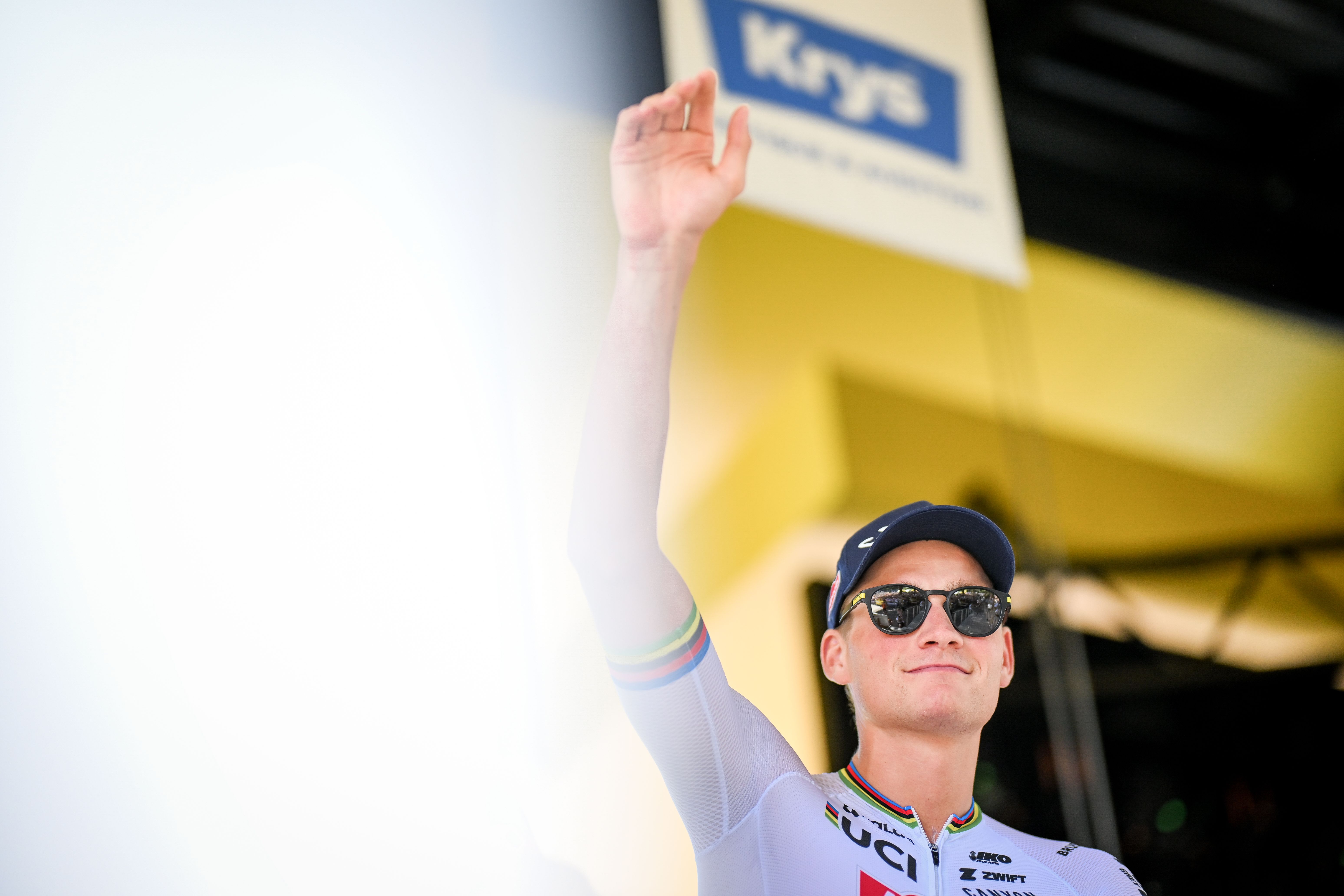 'Once it creeps into your mind, you are actually already quitting' - Adri van der Poel warns Mathieu's cyclocross career nearing end