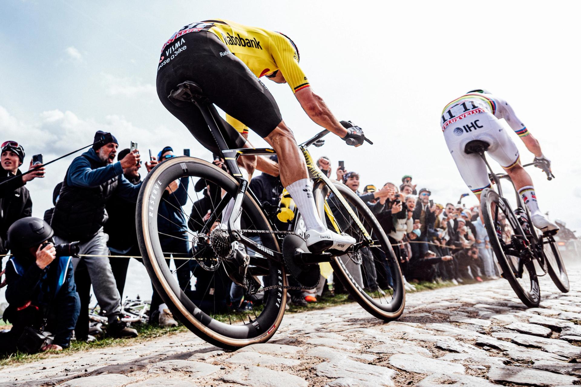 Picture by Zac Williams/SWpix.com - 12/04/2026 - Cycling - 2026 Paris Roubaix - Wout Van Aert, Visma Lease a Bike, Tadej Pogacar, UAE Team Emirates XRG.