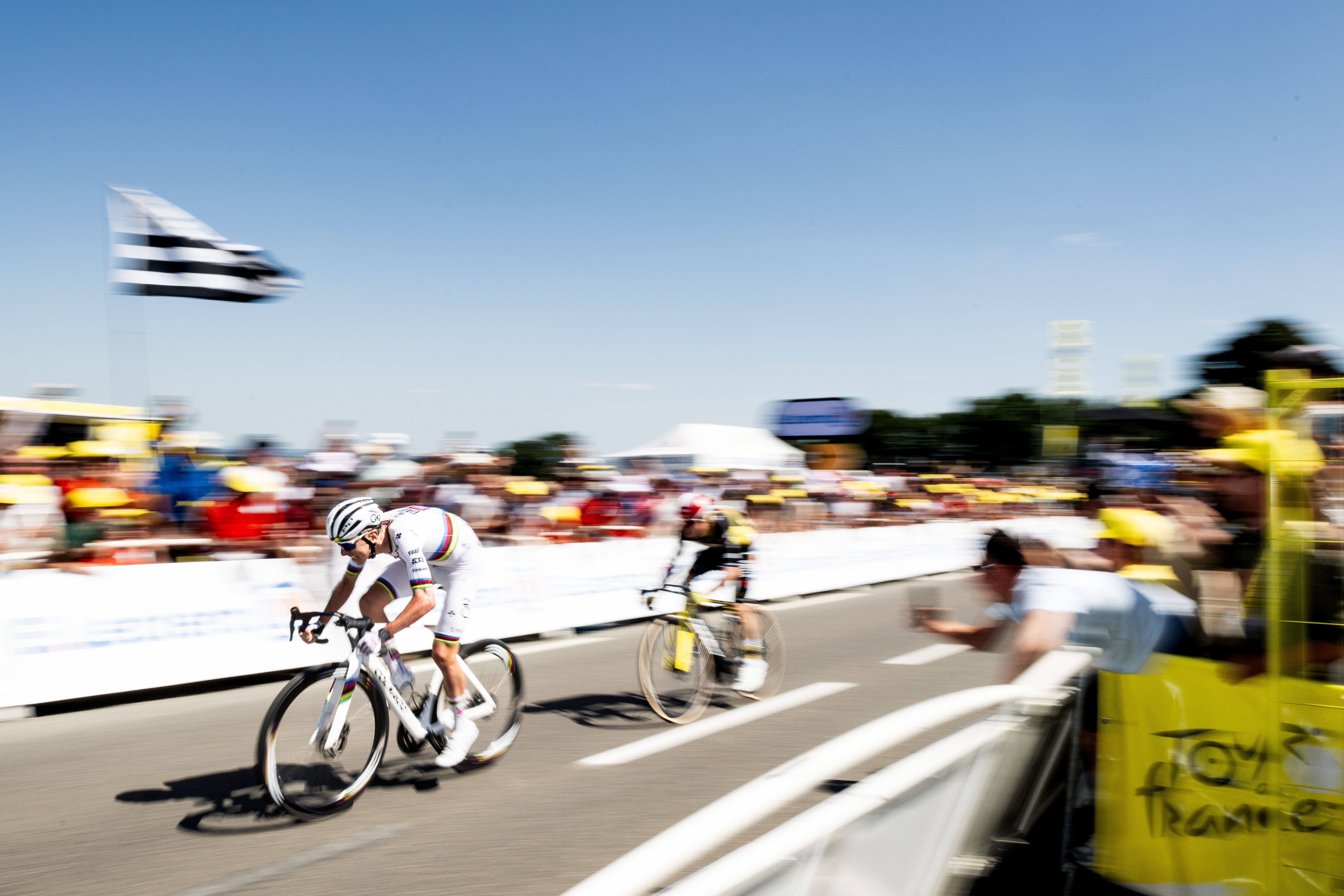 What is the VO2max of a Tour de France cyclist – and how much does it really matter?