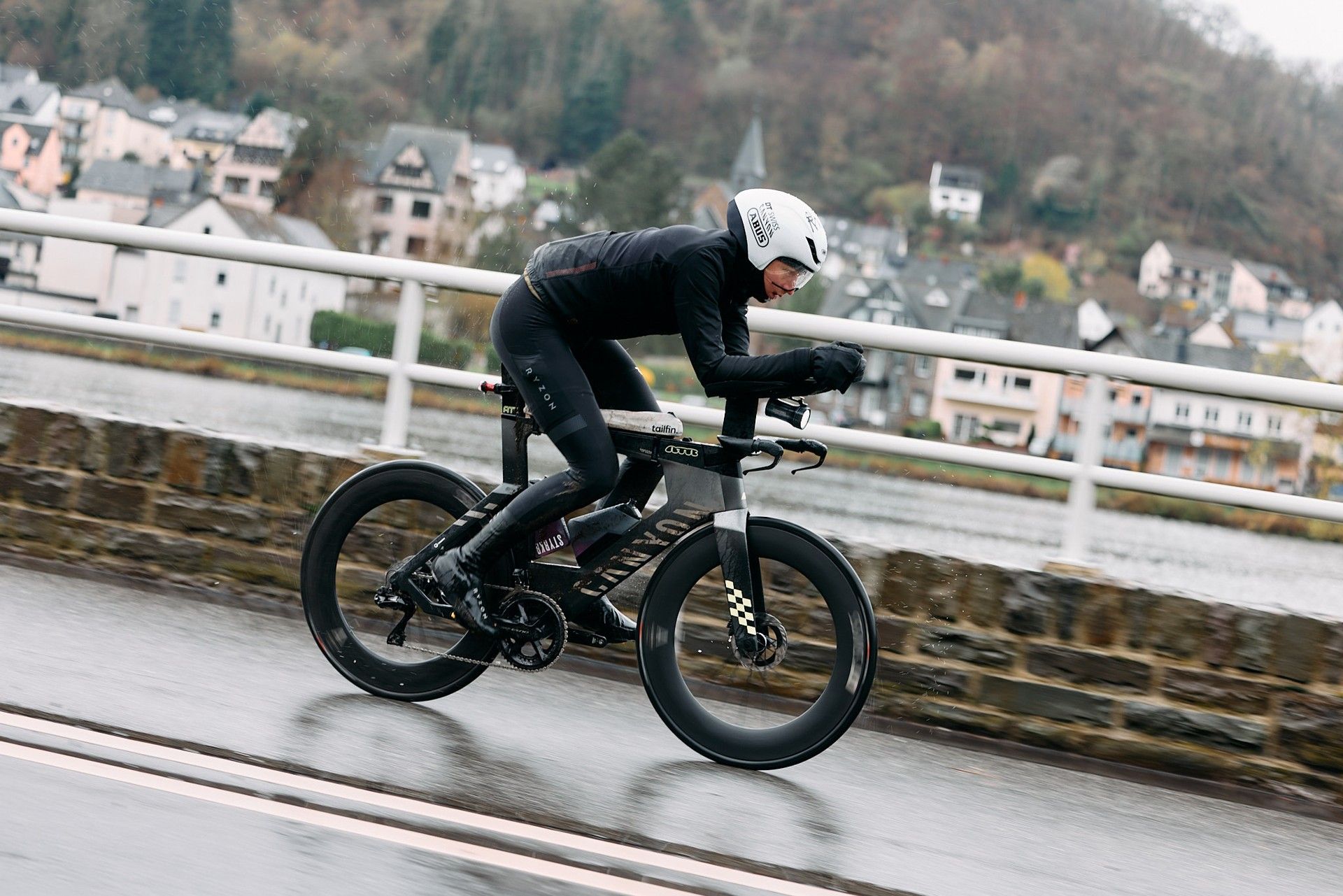 'Once you've committed, you just crack on with it until you're done', Alex McCormack rides 3,826km in seven days to claim provisional world record