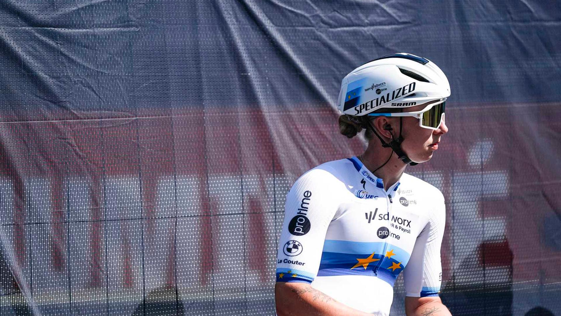 UAE Tour Women: Lorena Wiebes 'scared' but victorious in crash-marred stage 2 Dubai sprint