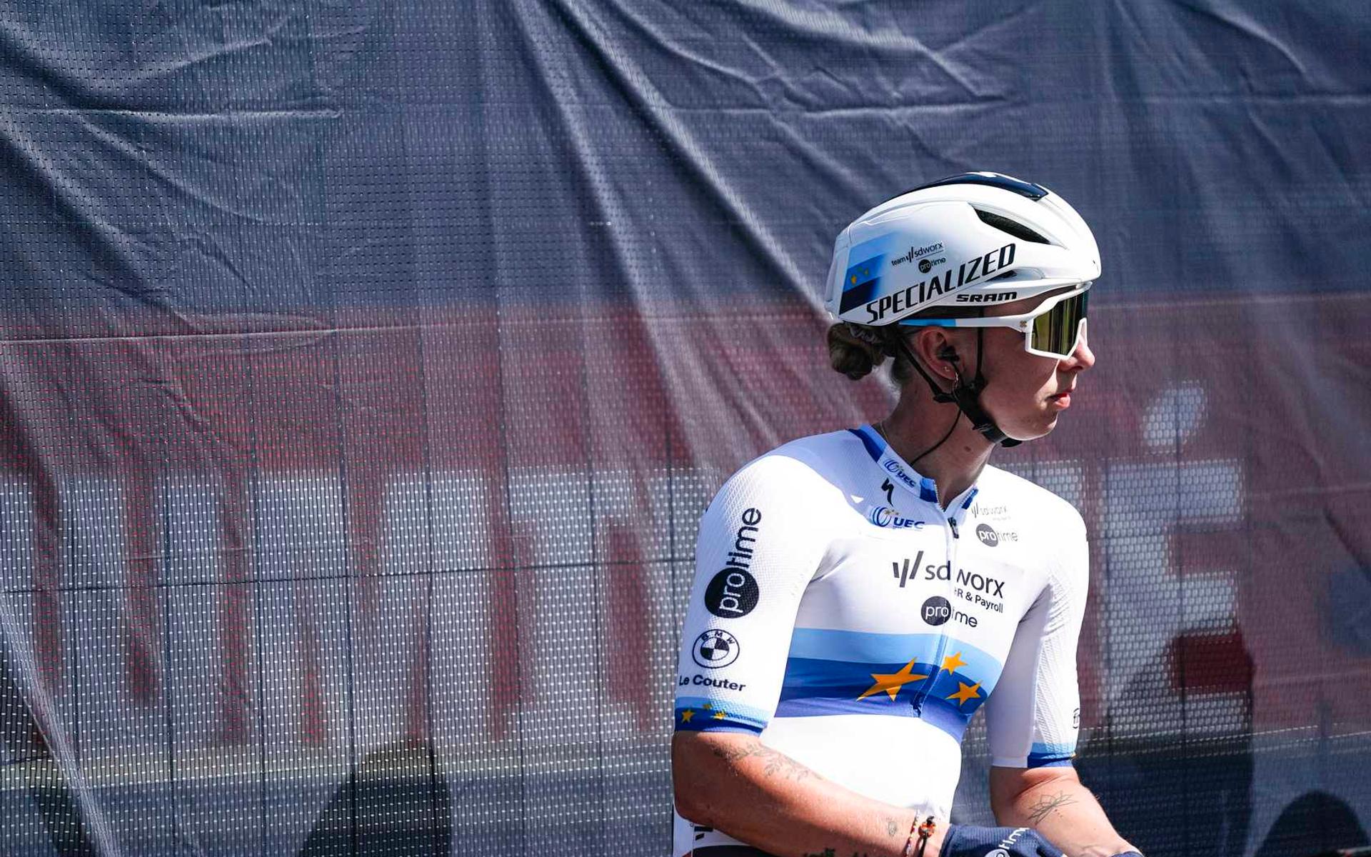 UAE Tour Women: Lorena Wiebes 'scared' but victorious in crash-marred stage 2 Dubai sprint