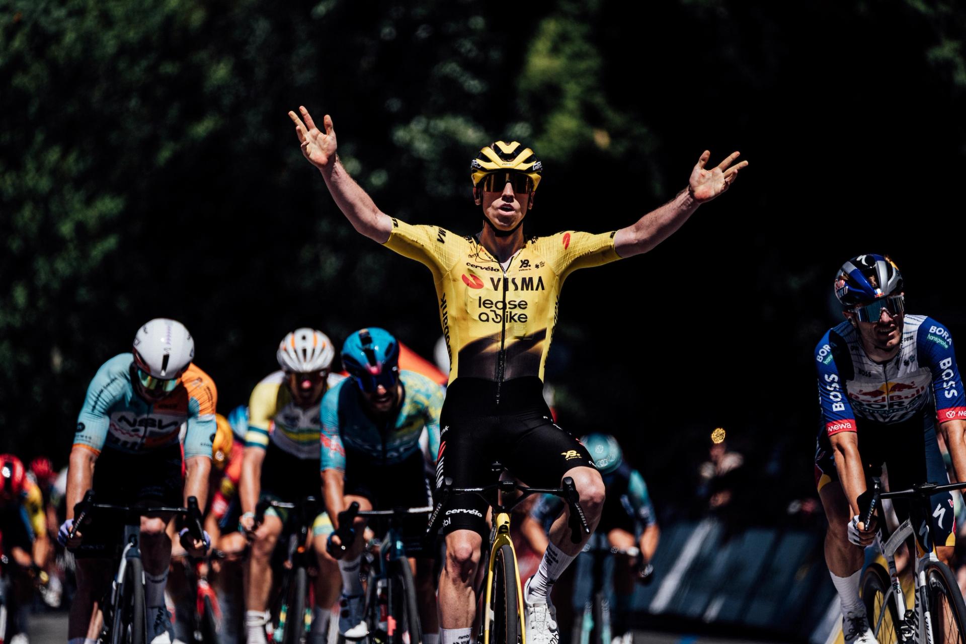 Picture by Zac Williams/SWpix.com - 25/01/2026 - Cycling - 2026 Tour Down Under - Stage 5 - Stirling to Stirling - Matthew Brennan, Visma Lease a Bike, wins Stage 5.