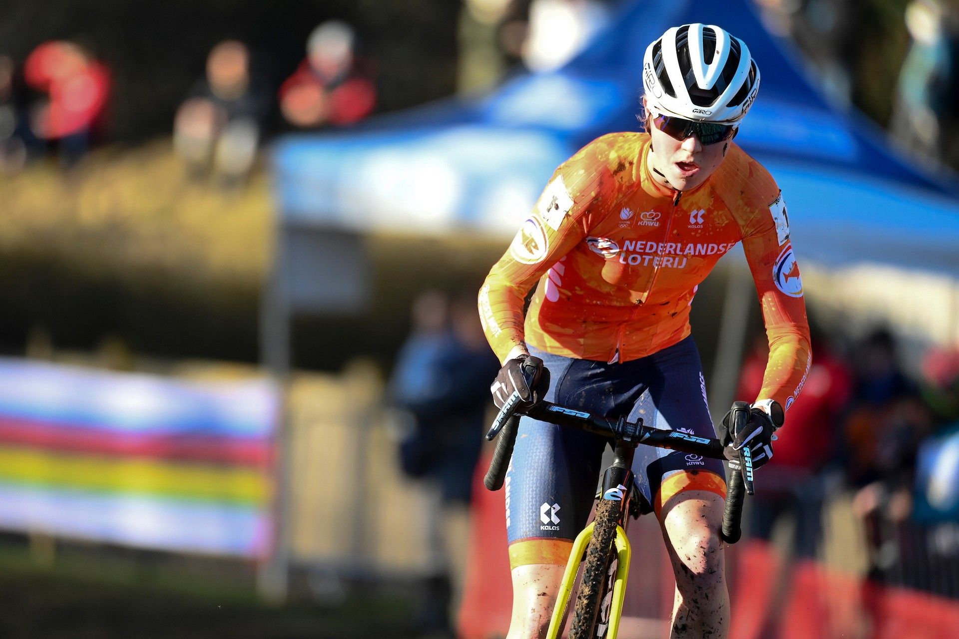 'Visma–Lease a Bike did not intervene in time', former cyclocross champion criticises team's handling of Fem van Empel