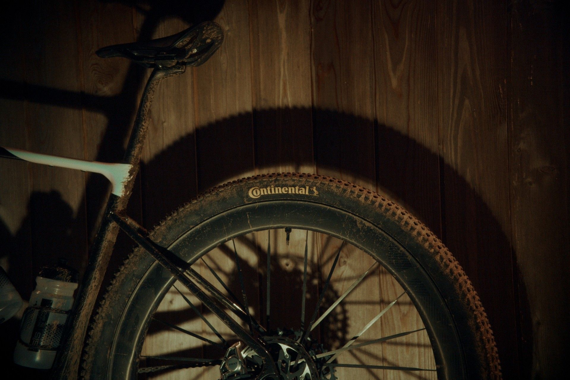 Continental joins the 32-inch push with a Dubnital tyre for gravel and XC
