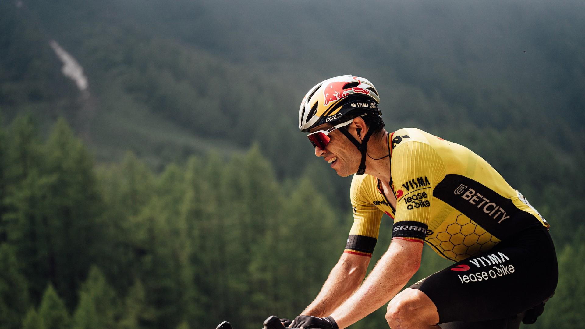 Wout van Aert completes 700km training block with 17,743m of climbing as Vuelta comeback edges closer
