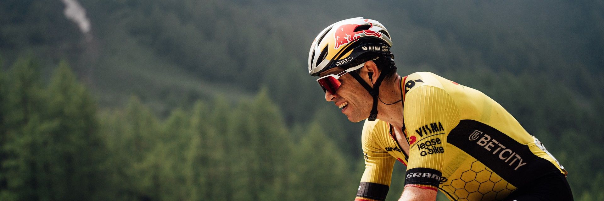 Wout van Aert completes 700km training block with 17,743m of climbing as Vuelta comeback edges closer