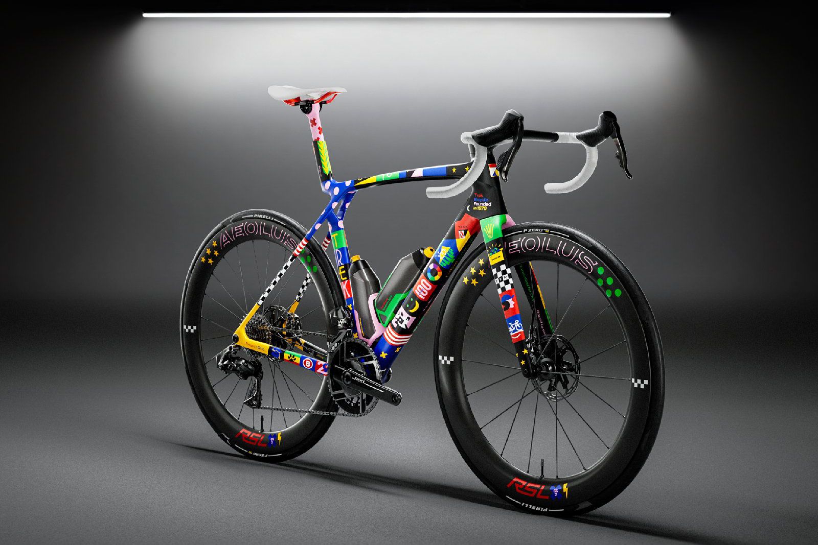 リヤドロ Olympic pride バルセロナ五輪 スペイン Trek marks 50th anniversary with three limited-edition Madones