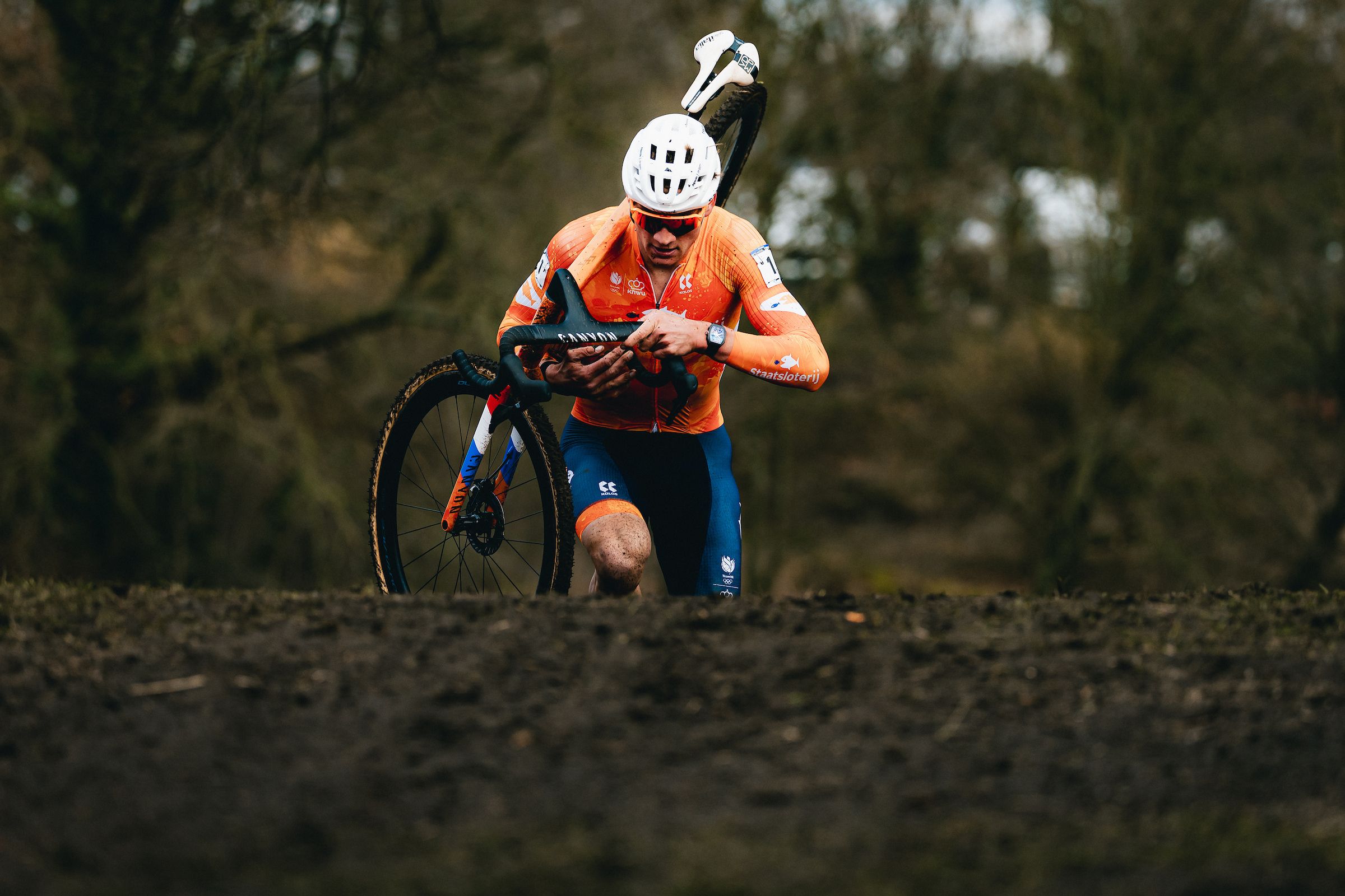 Cyclocross is cycling’s perfect fan product – it must survive beyond Mathieu van der Poel