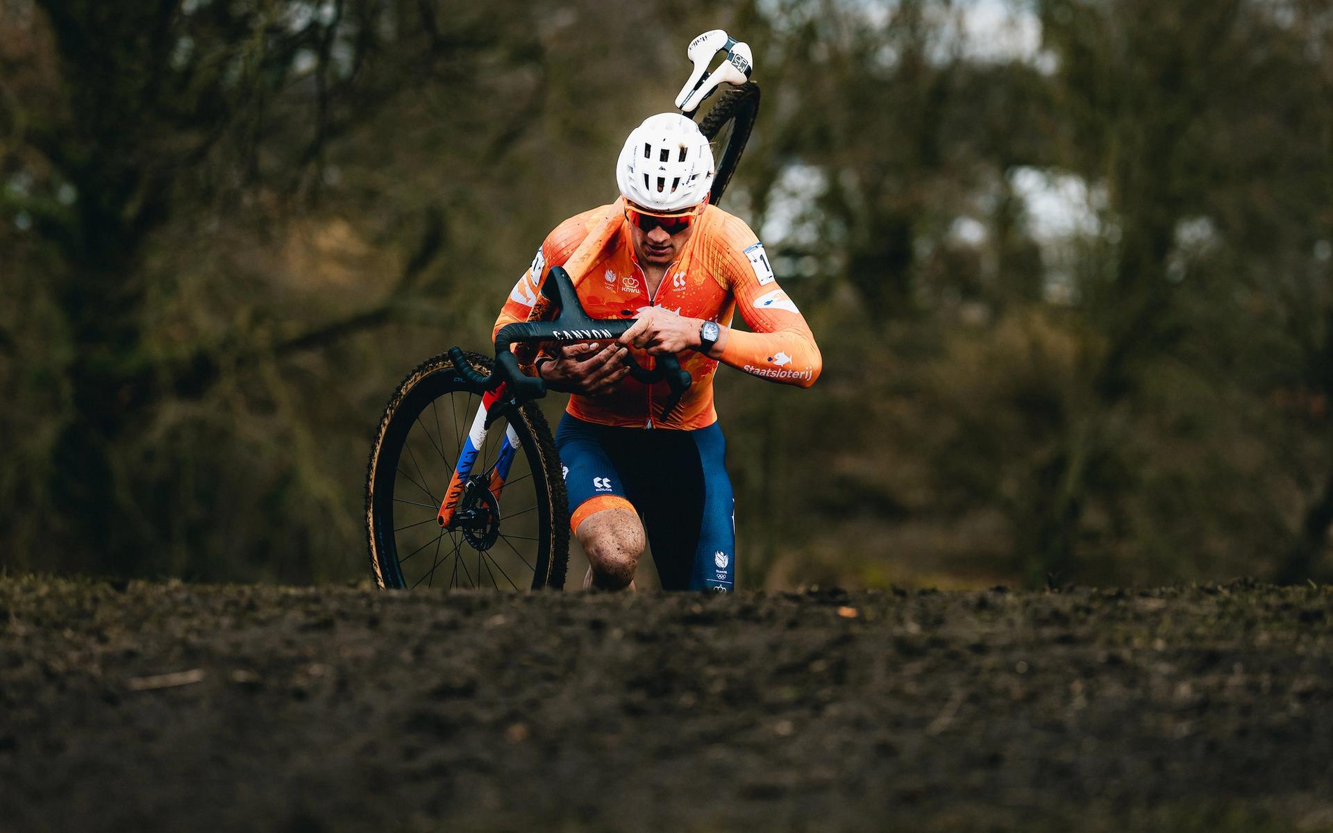 Cyclocross is cycling’s perfect fan product – it must survive beyond Mathieu van der Poel