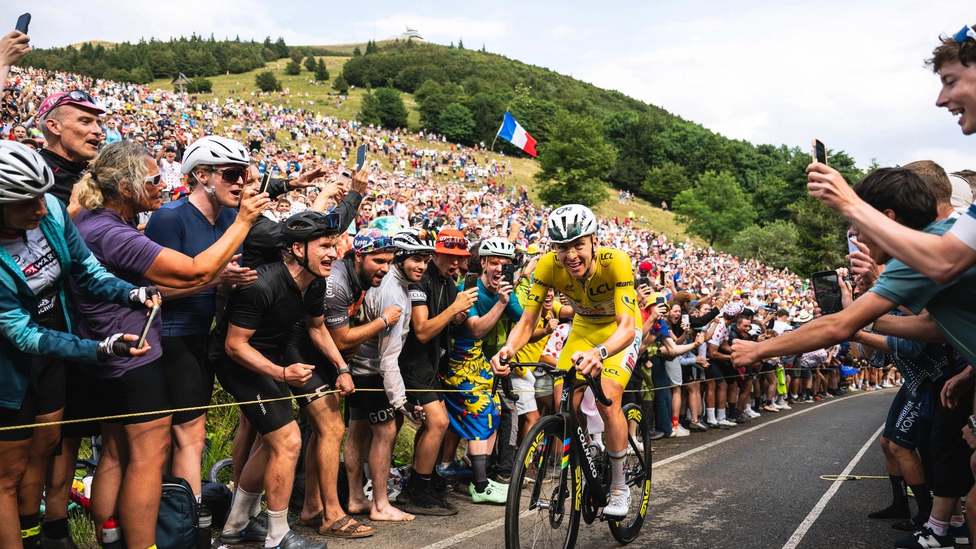 Pogačar looked vulnerable on stage 14, but his rivals let the Tour's best gamble pass