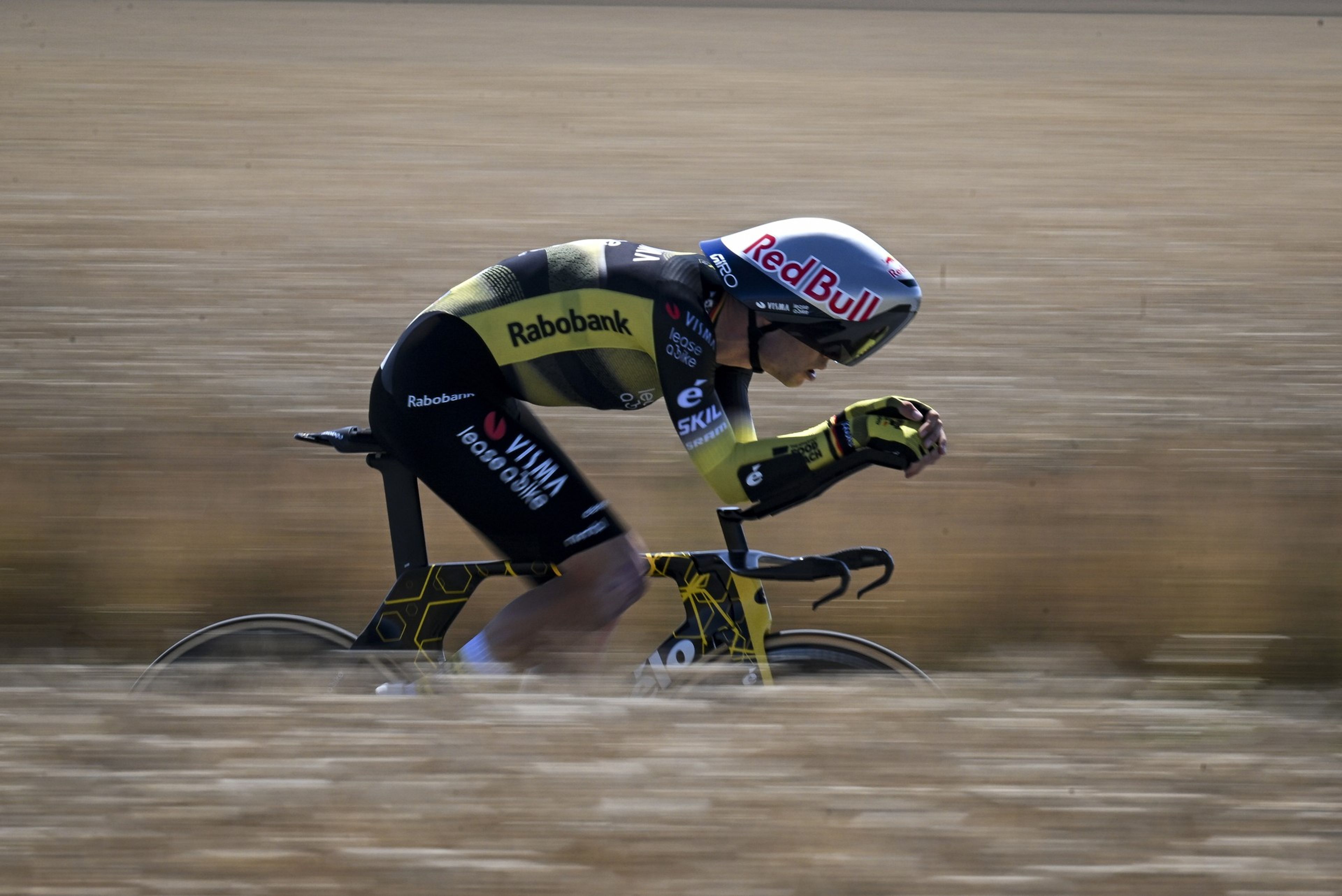 Wout van Aert in powerful TTT aero position at Tour de France.