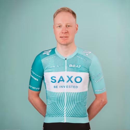 Tijmen Eising in a turquoise BEAT Cycling jersey