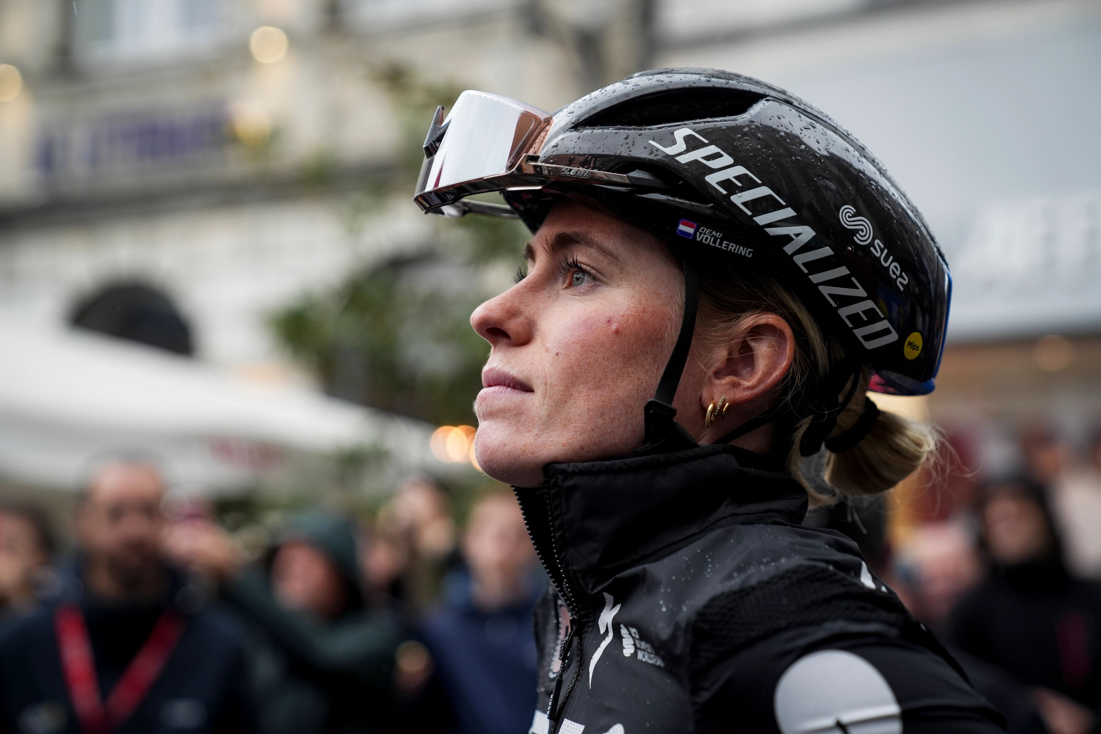 Gravel, snow and 2,000m of climbing - Demi Vollering's 109km freezing winter training flex