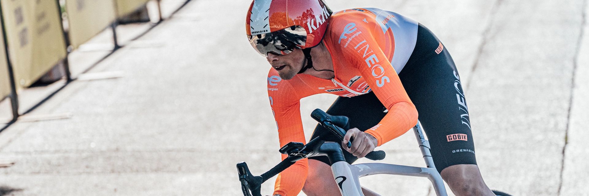 Watson claims ochre jersey as Vine posts fastest GC time in Tour Down Under prologue