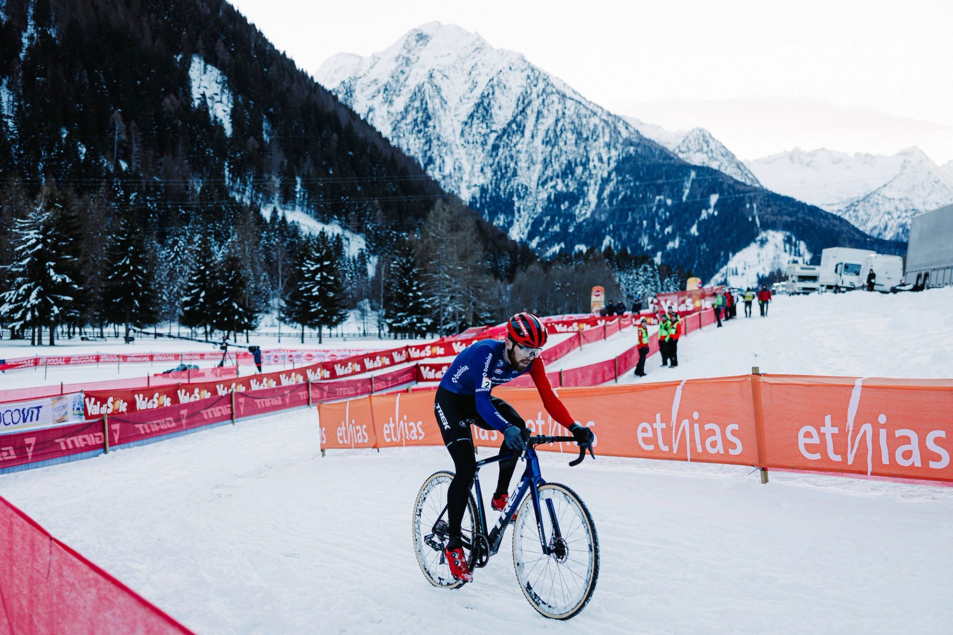 'Snow or ice' rule stalls cyclocross's Olympic dream as IOC delays 2030 decision