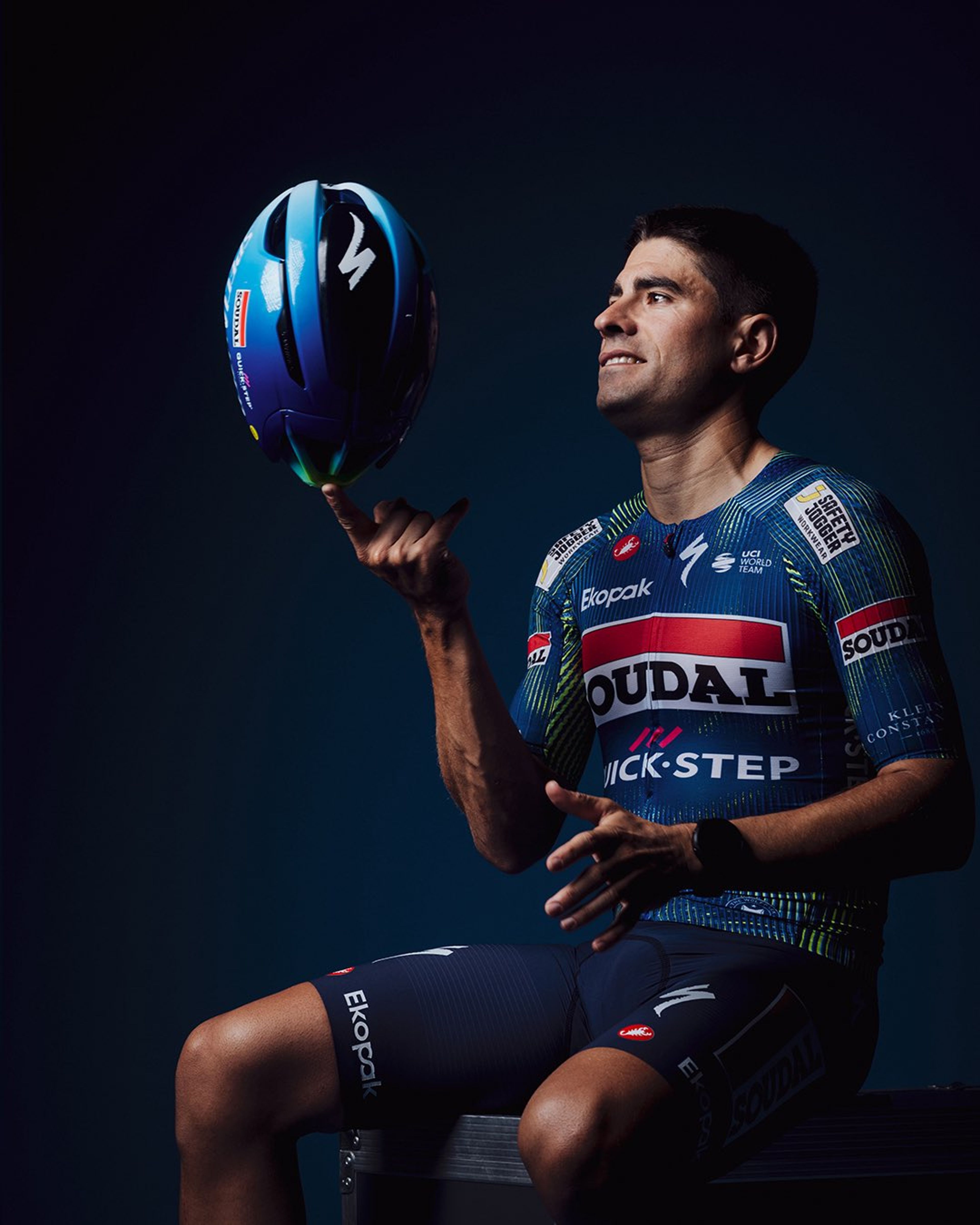 Mikel Landa posing in the new 2026 kit