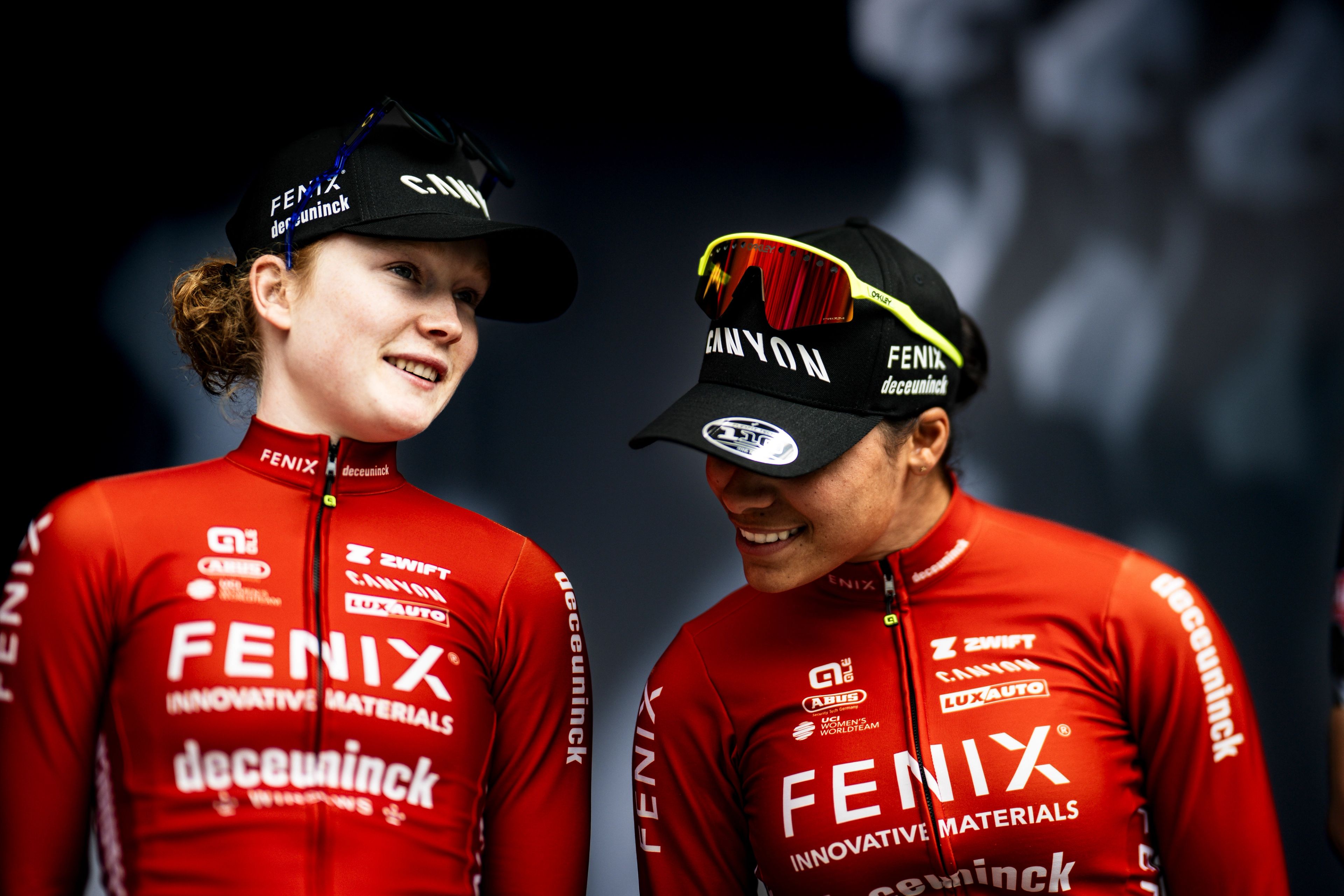 26/04/2025 - Liège-Bastogne-Liège - Présentation des équipes - Puck PIETERSE, Ceylin del Carmen ALVARADO (FENIX-DECEUNINCK)