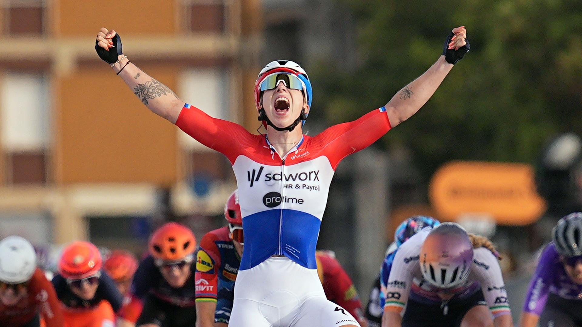 Lorena Wiebes expelled from Giro d'Italia Women after bike fails minimum weight rule, Elisa Balsamo inherits Maglia Rosa