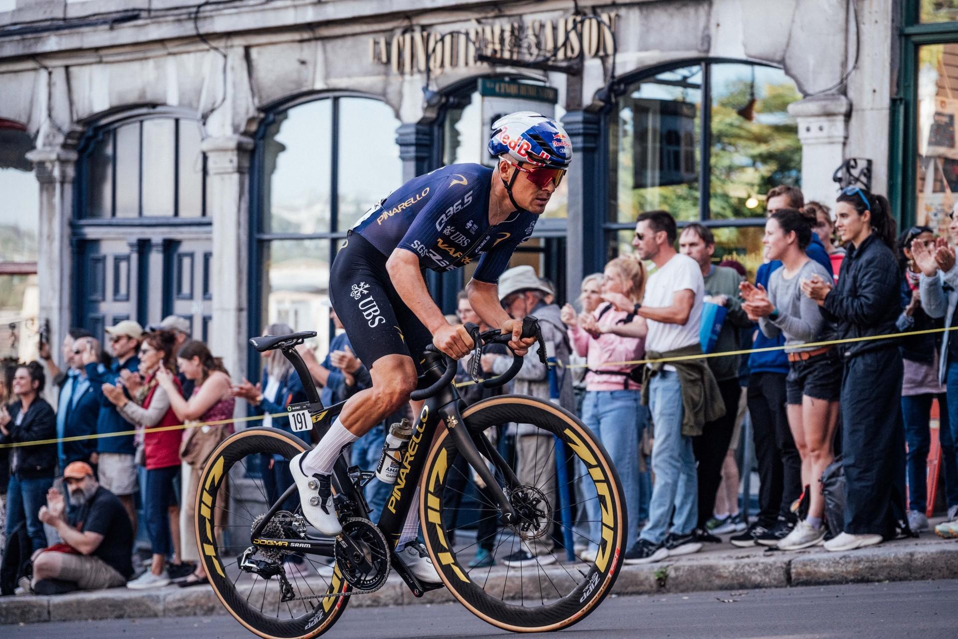 Pidcock says wrong-way police motorbike hit two teammates at Tre Valli Varesine