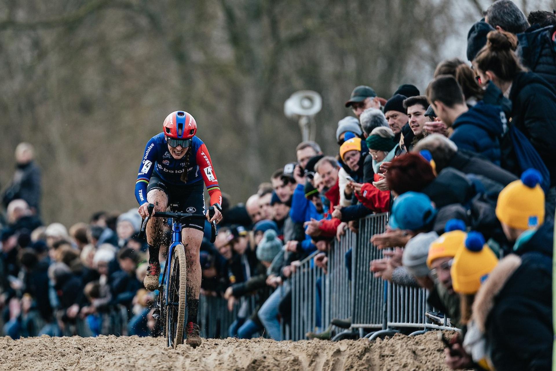 'It's only getting worse' – Lucinda Brand says recurring back pain is hurting her cornering after Woerden third