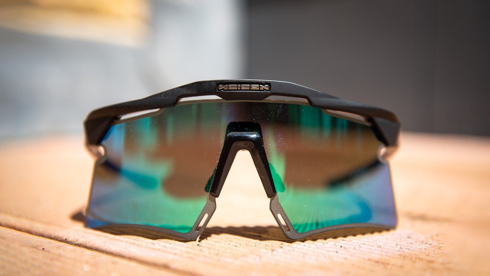 SciCon Aeroshade 2.0 Titanium review – 40g of premium comfort at a