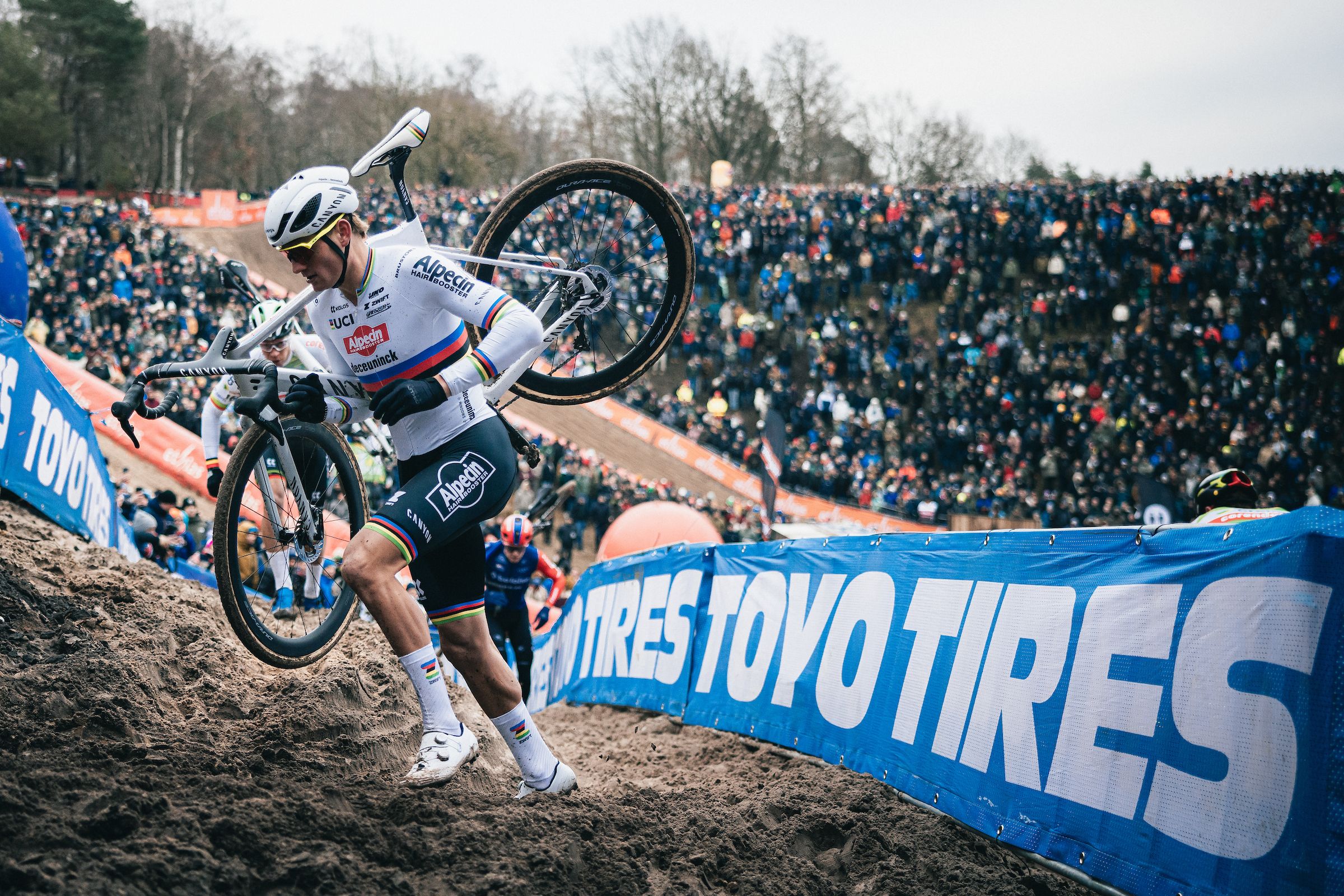 Picture by Alex Whitehead/SWpix.com - 07/01/2024 - Cycling - UCI Cyclo-cross World Cup, Round 12: Zonhoven - Zonhoven, Limburg, Belgium