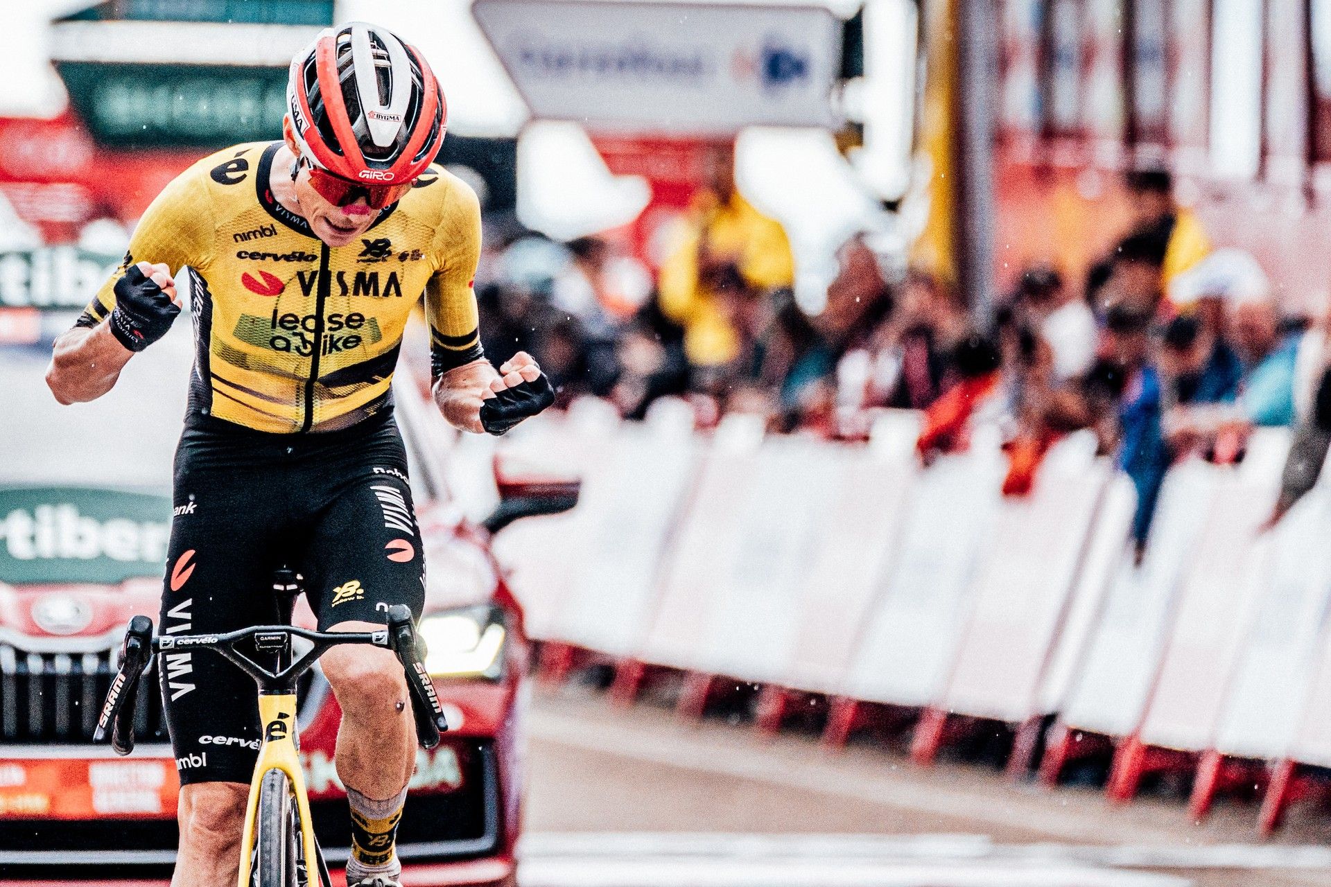 ‘That was where the idea of trying to win the Giro started,' Plugge reveals post-Vuelta meeting that launched Vingegaard's 2026 plan