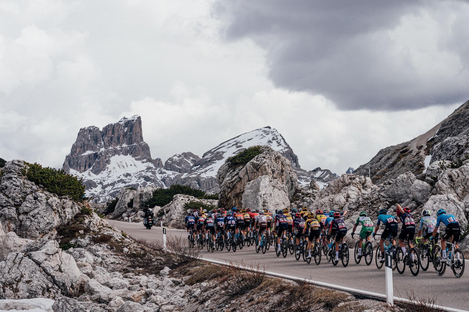 Pro cyclists are using breath-holding training to simulate 'altitude at home', as new app hopes to gain traction