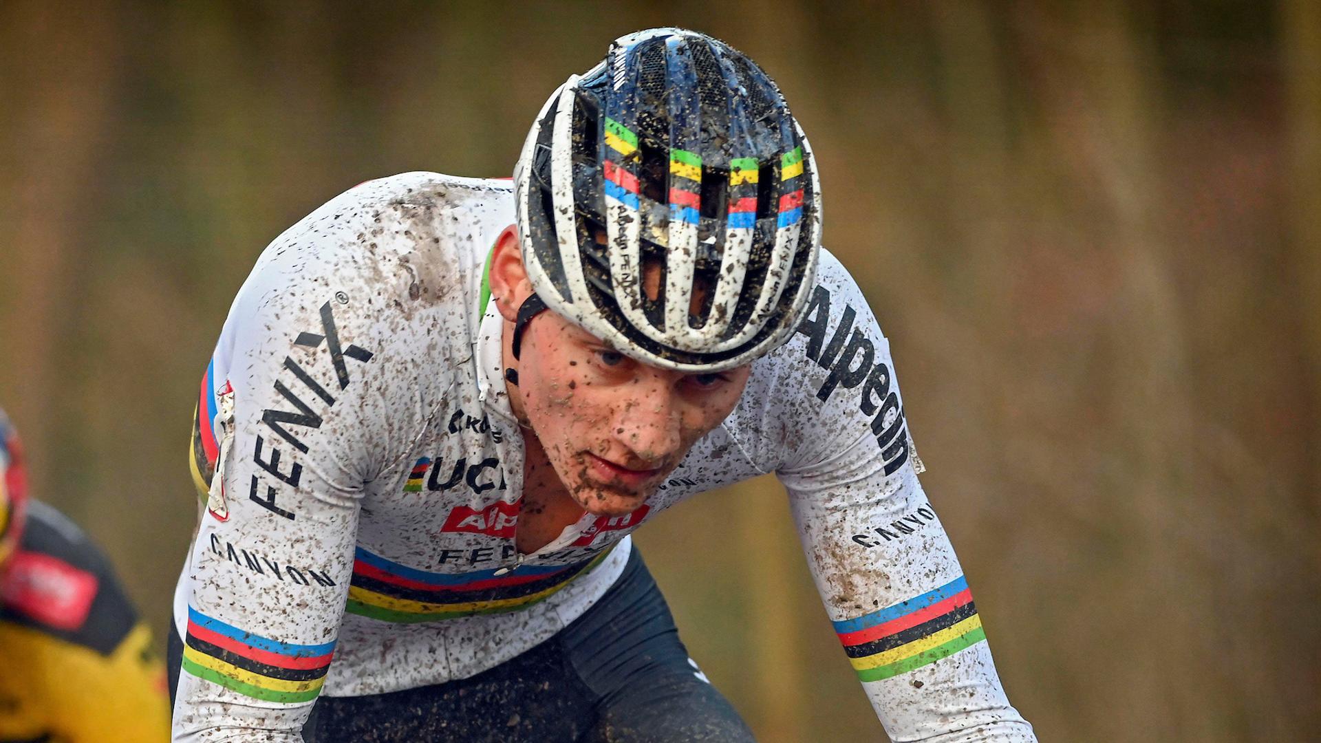 UCI World Cup Namur: Mathieu van der Poel wins thriller on return