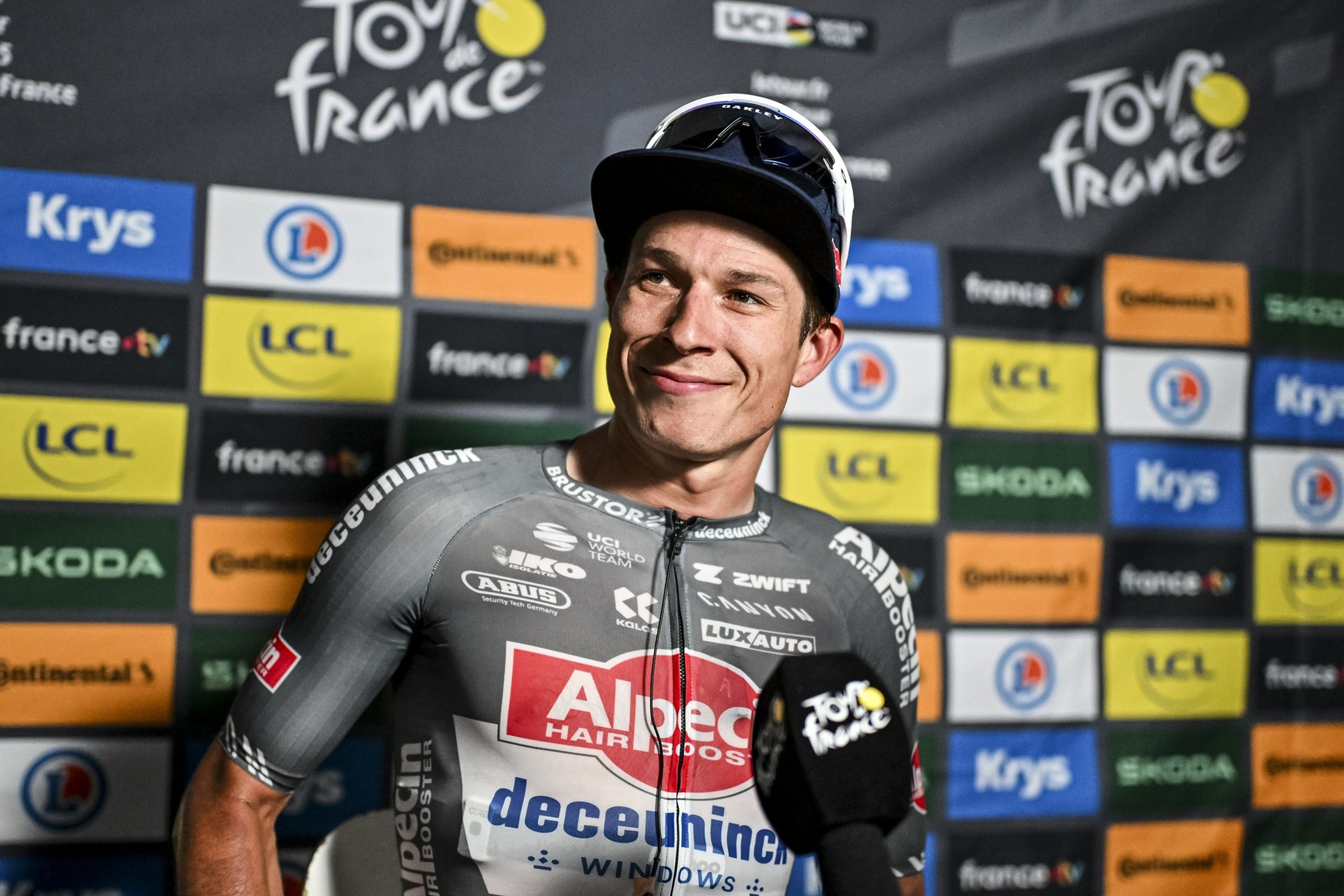 'It would not be bad to win a couple of stages' Jasper Philipsen toys with Giro tilt as Classics tug-of-war looms