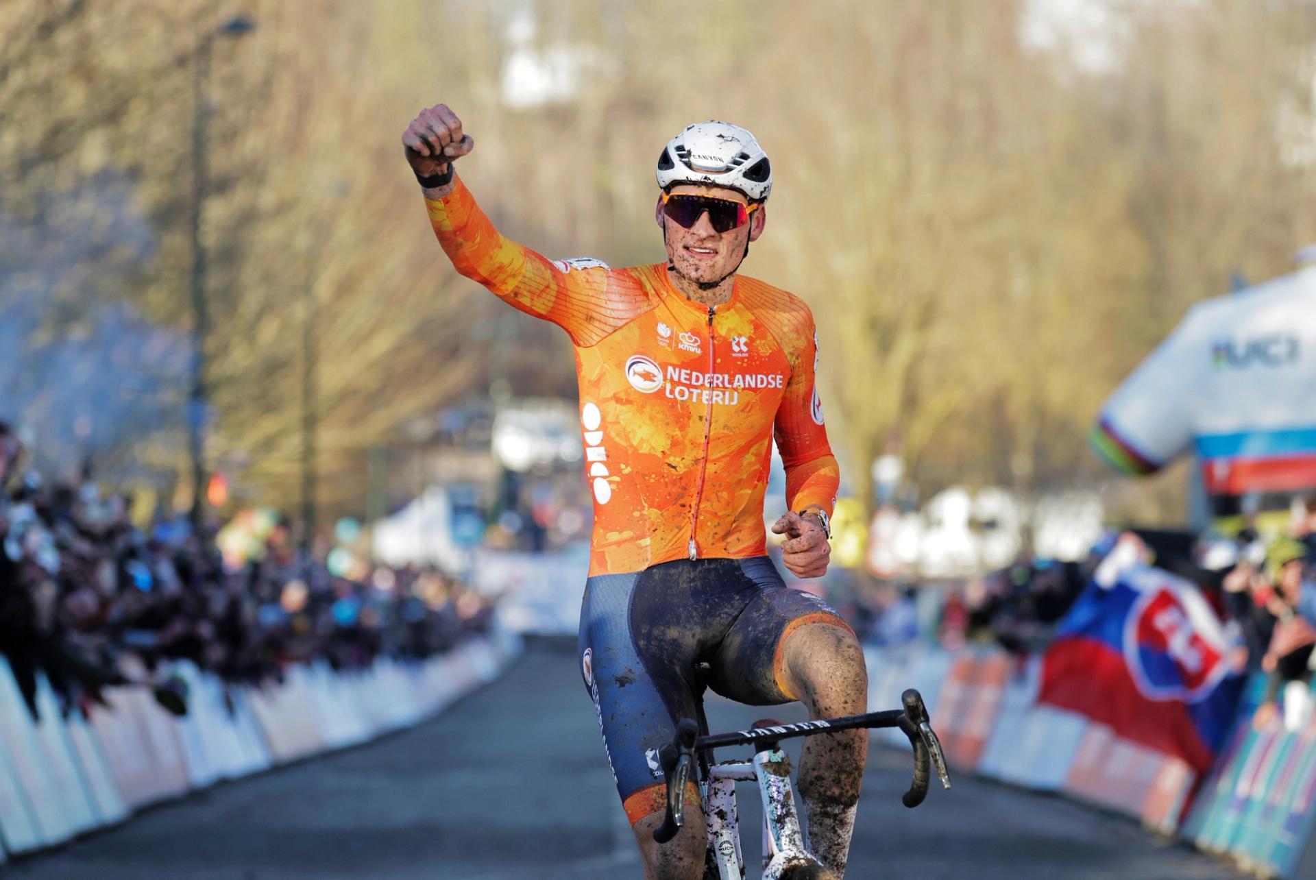 Picture by Alex Whitehead/SWpix.com - 02/02/2025 - Cycling - 2025 UCI Cyclo-cross World Championships - Liévin, Hauts-de-France, France - Men Elite - Mathieu Van Der Poel (Netherlands) wins his seventh Men Elite Cyclo-cross World Championships equalling Belgium’s Eric De Vlaeminck record