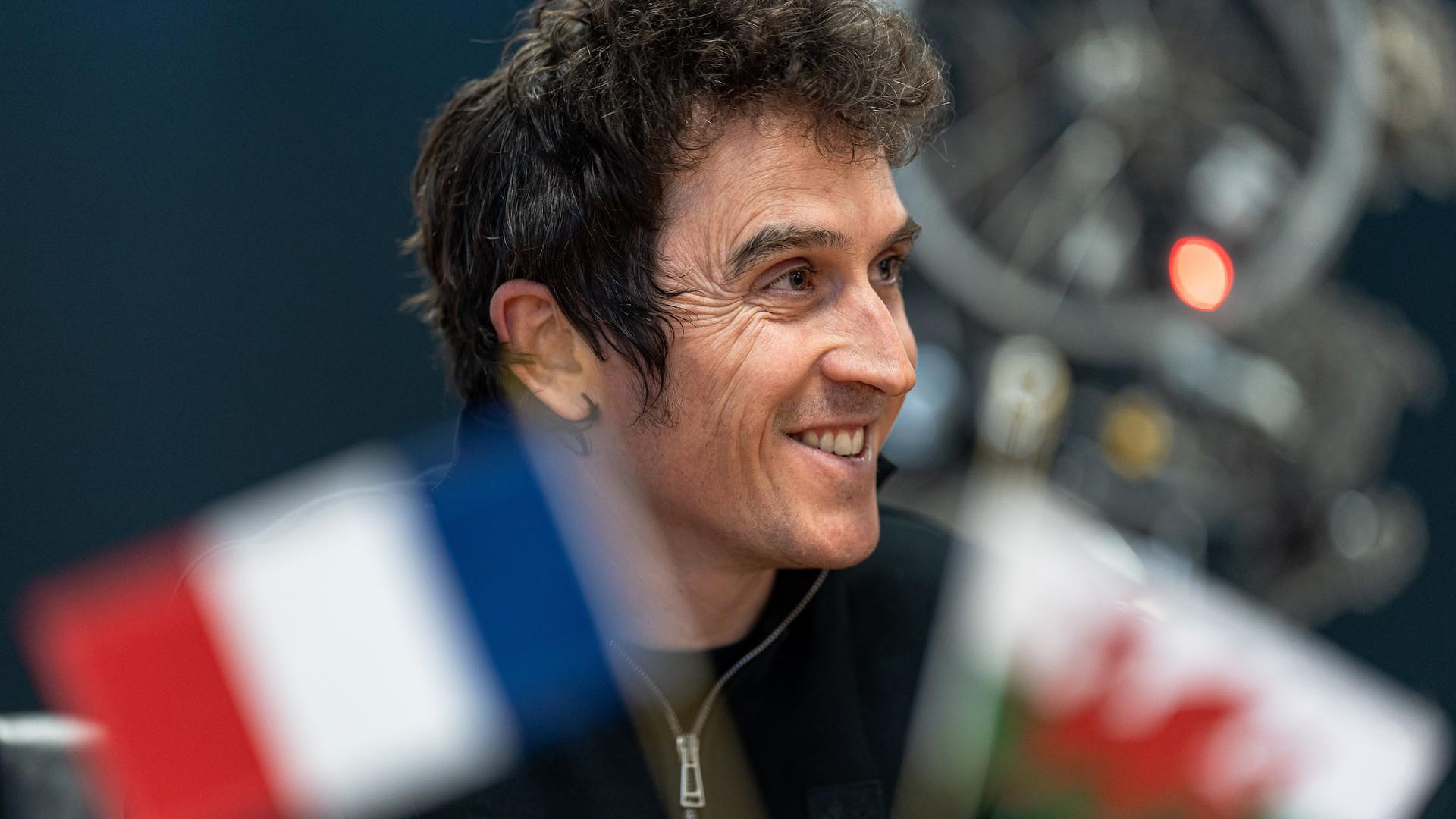 'I've got 30 guys behind me, I feel quite responsible for them' – Geraint Thomas recounts chaotic ride alongside buses on Giro route in Bulgaria