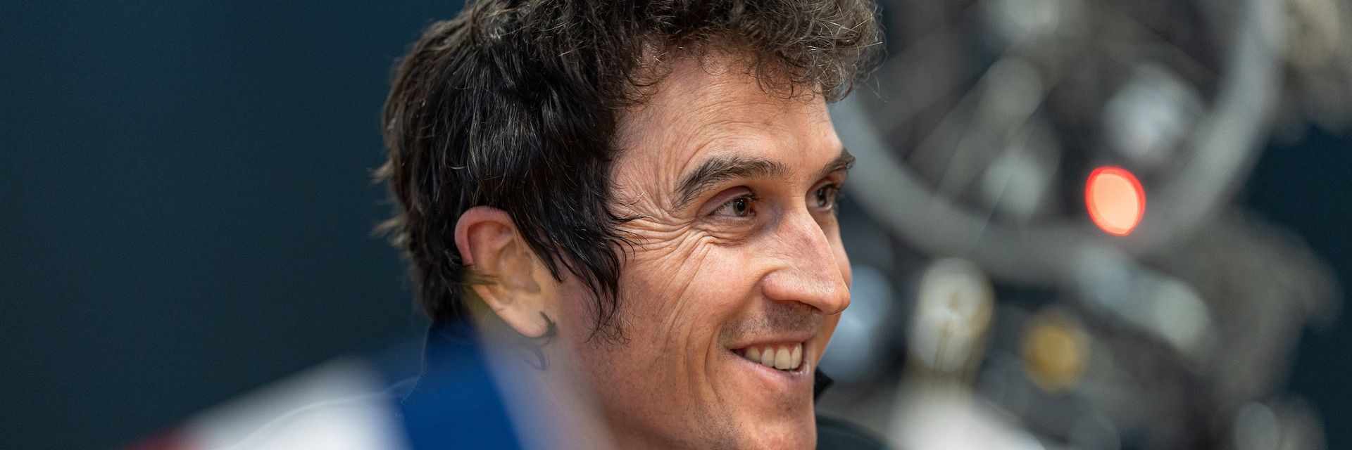 'I've got 30 guys behind me, I feel quite responsible for them' – Geraint Thomas recounts chaotic ride alongside buses on Giro route in Bulgaria