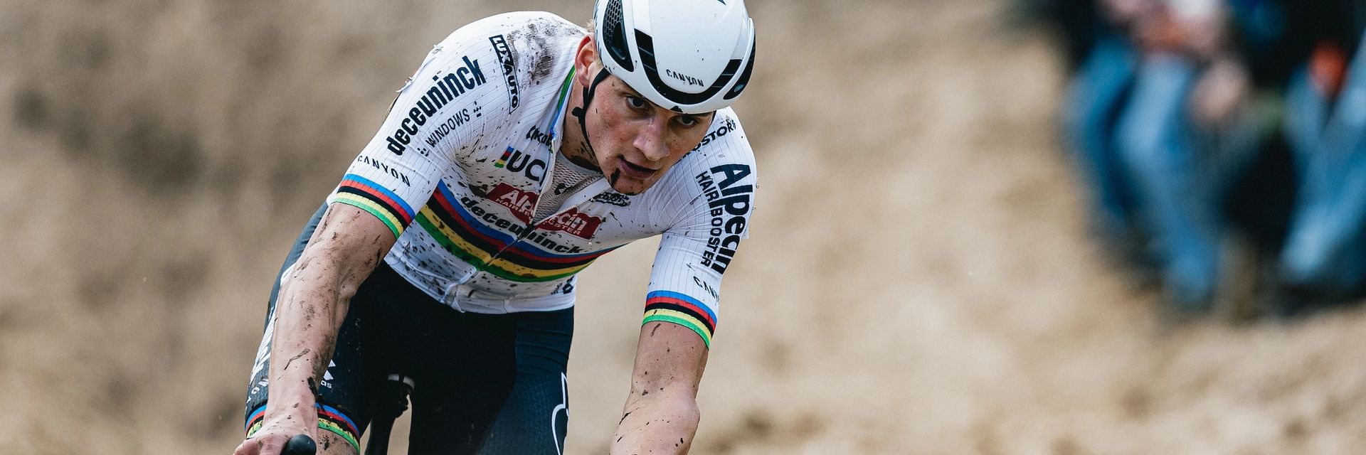 Nine wins, fewer rivals: how cyclocross’s elite field is thinning behind Mathieu van der Poel
