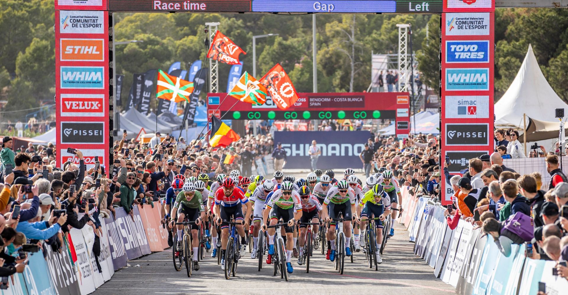 UCI Cyclocross World Cup Benidorm Preview: Van der Poel's late decision to race flips narrative