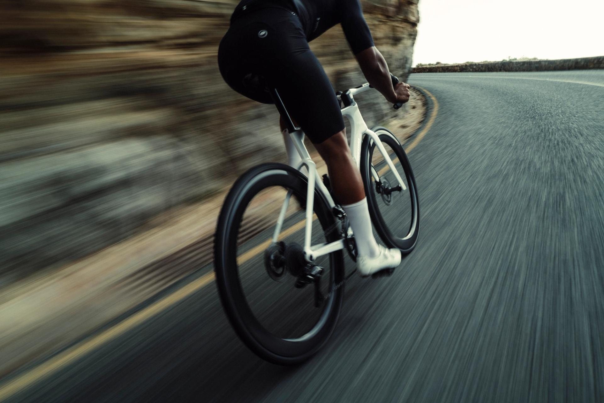 5AM Hunt Limitless wheels being used on the road