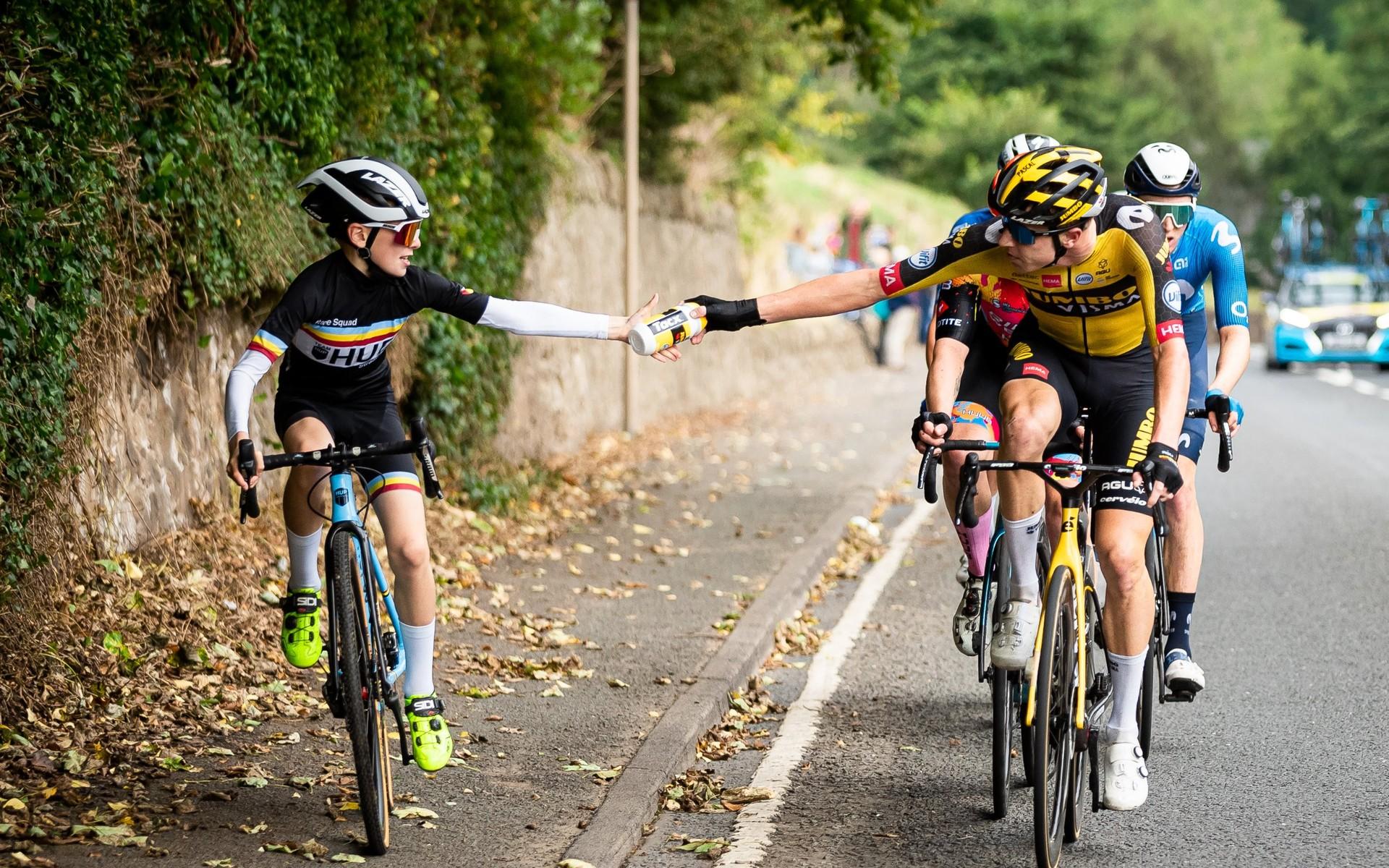 Viral Tour of Britain schoolboy Xander Graham signs for Visma-linked junior team