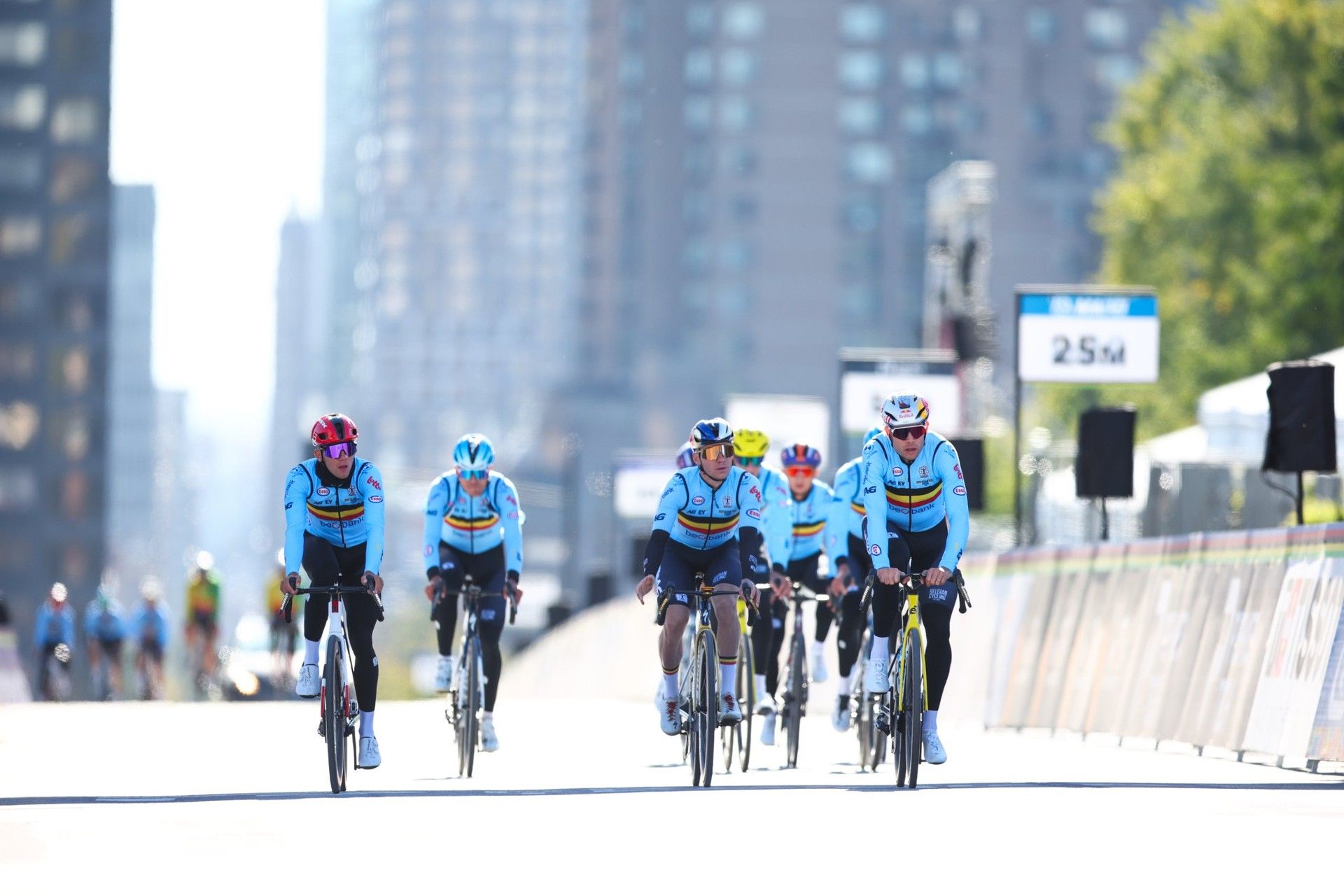Belgium plans to pass race messages on riders’ bottles at radio-free Worlds