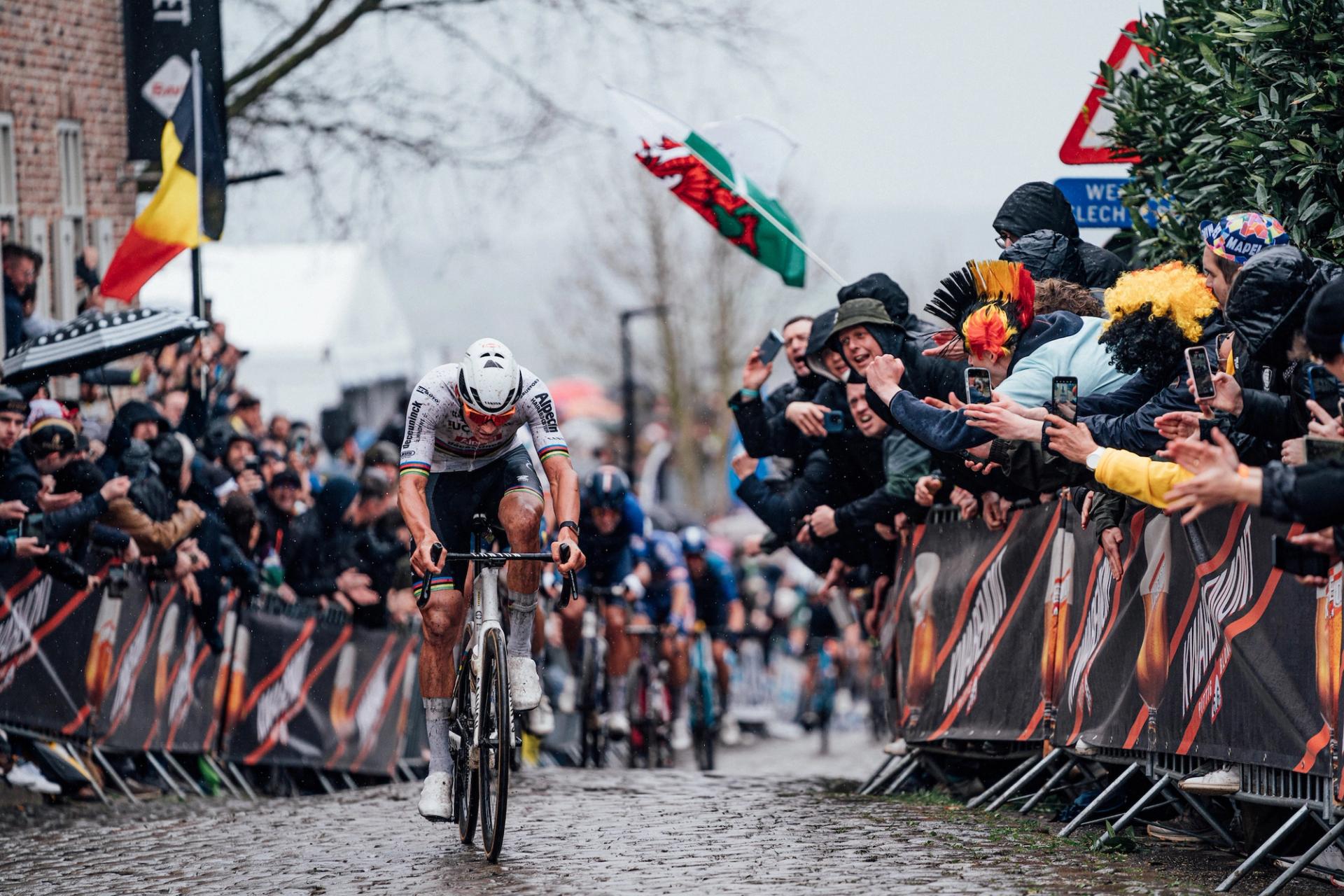 How to watch Omloop Het Nieuwsblad 2026 live: TV channel, free streams & start time