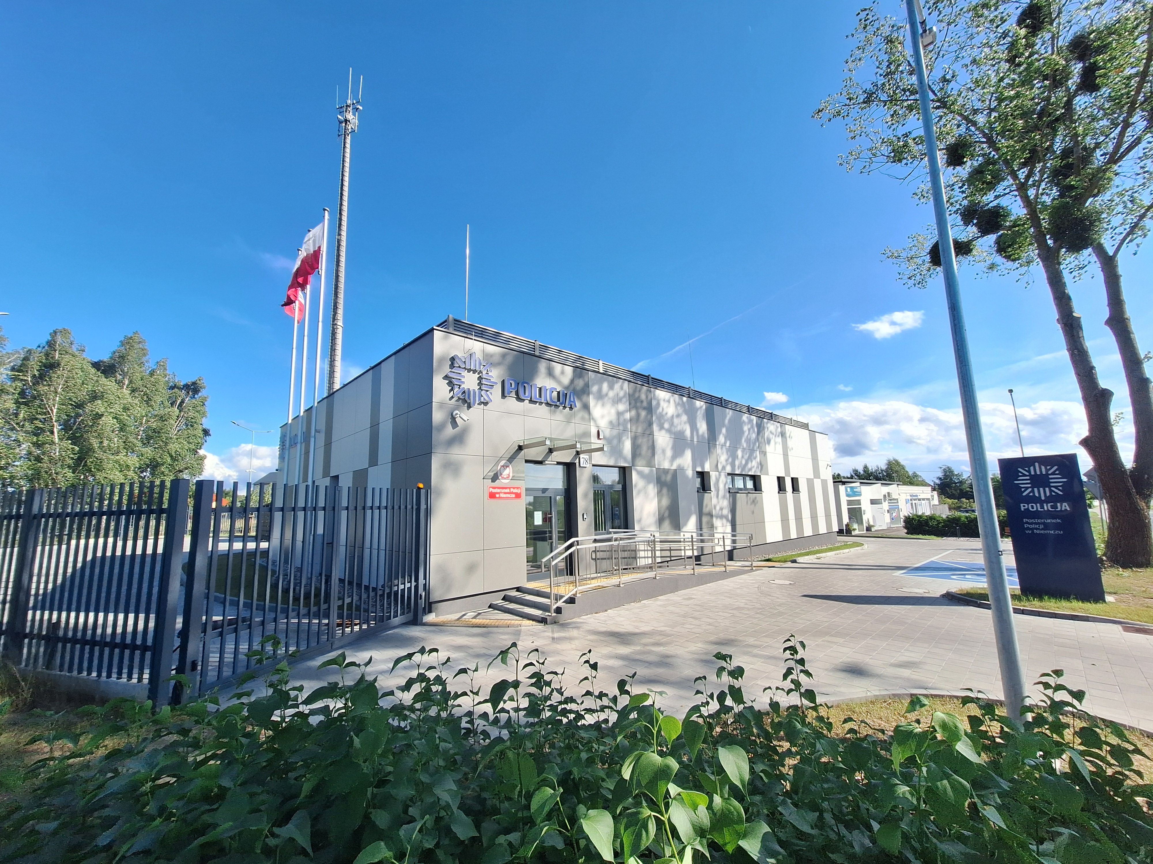 Posterunek Policji w Niemczu - zdjęcie 17