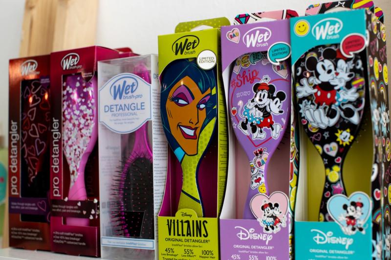 Detangle Brushes