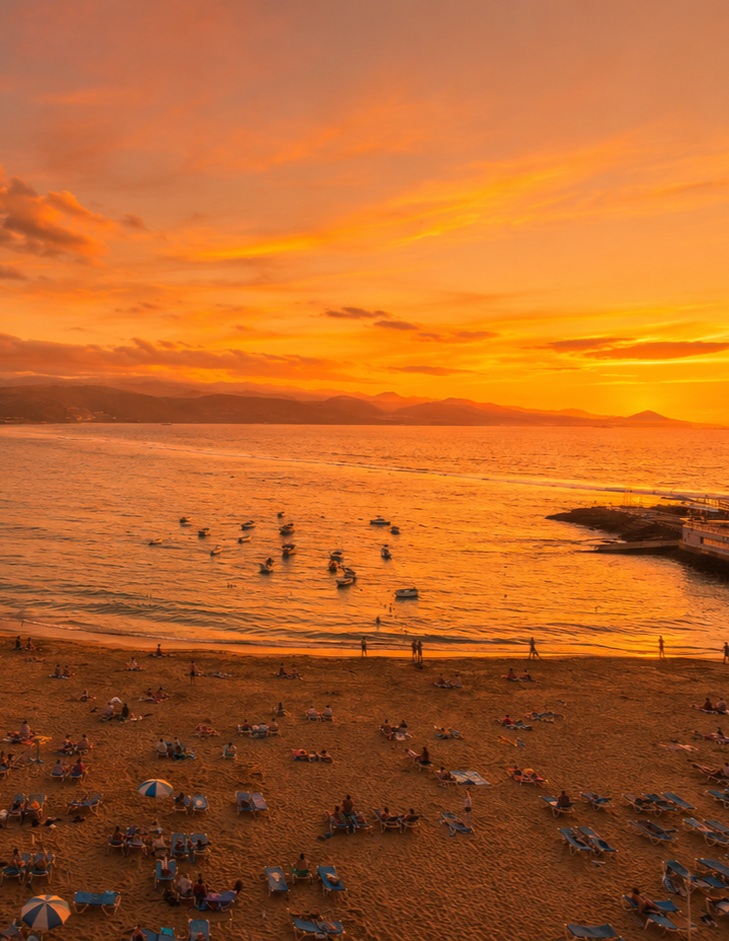 Beachfront Accommodations at Playa Las Canteras