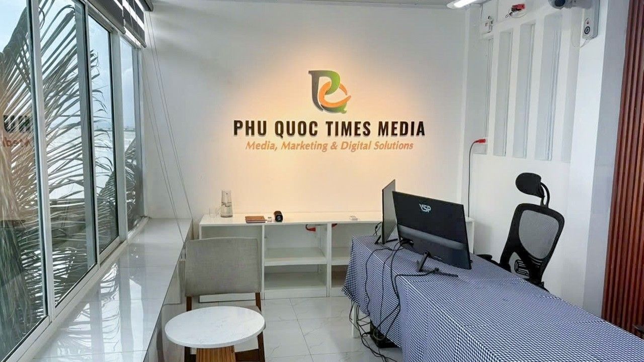 Phu Quoc Times Media team working at the Phu Quoc office