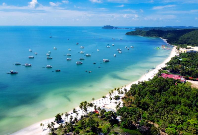 White sand and turquoise water at Sao Beach in Phu Quoc from above
