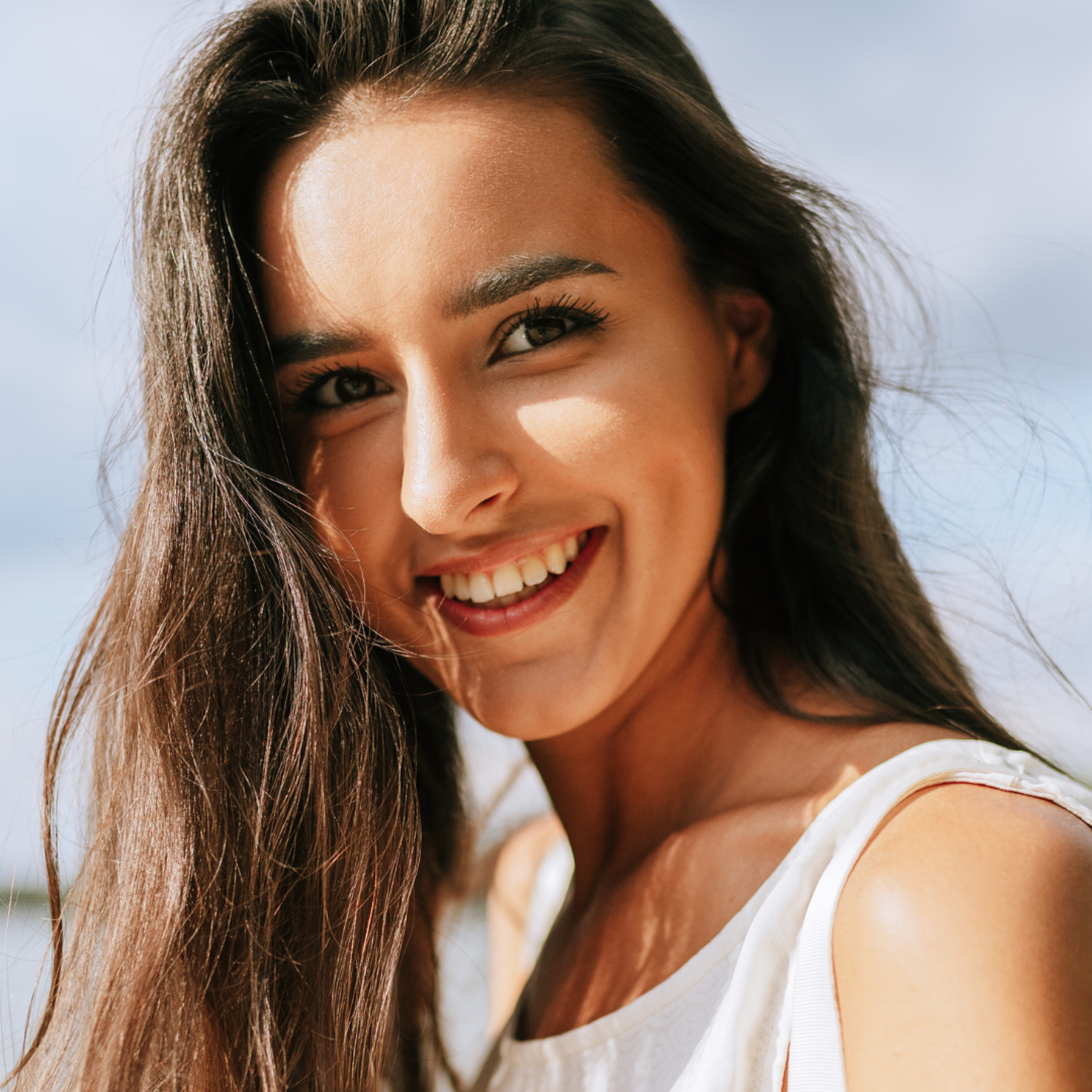 photo of a cheerful smiling girl that represents bamboo babe