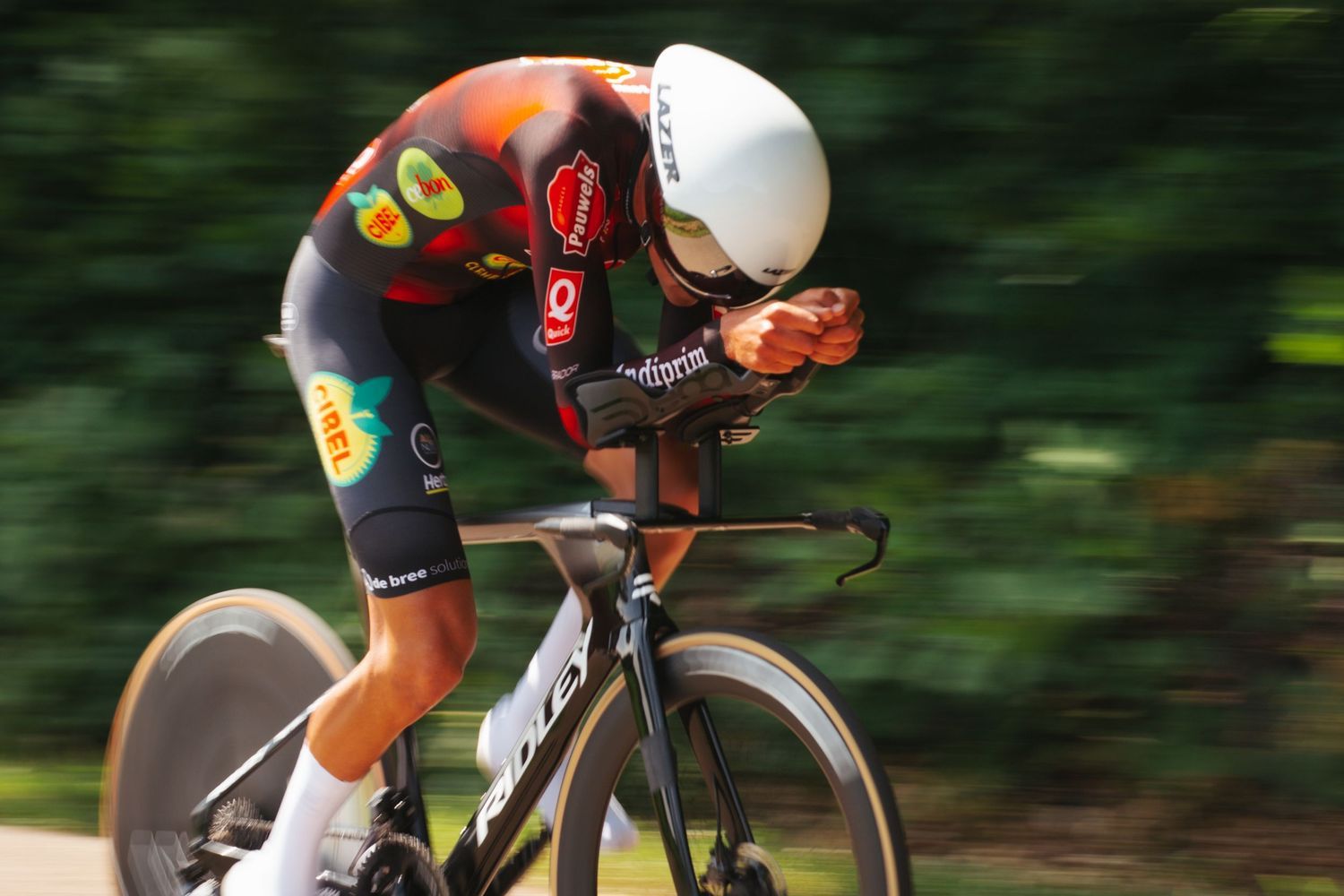 Cycling photo 1 by Tuur Van Eynde