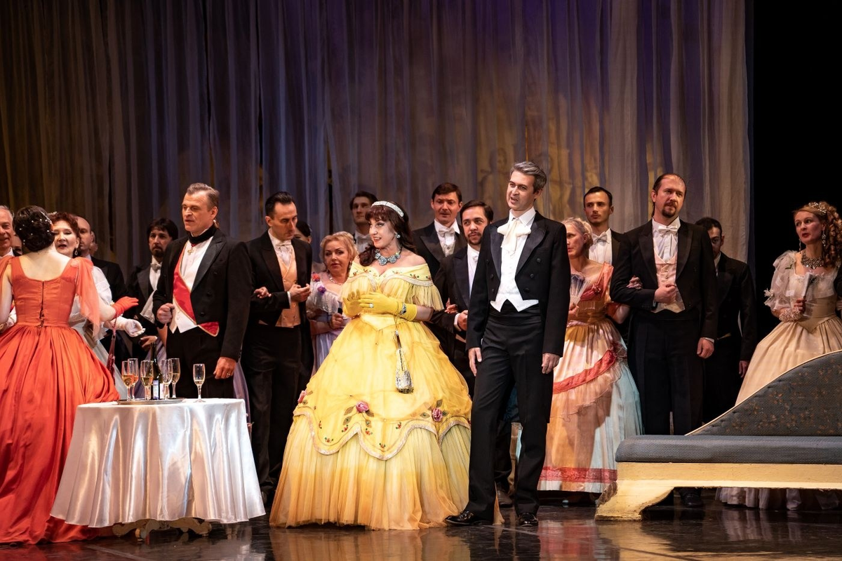 Травиата: почему куртизанку полюбили все?